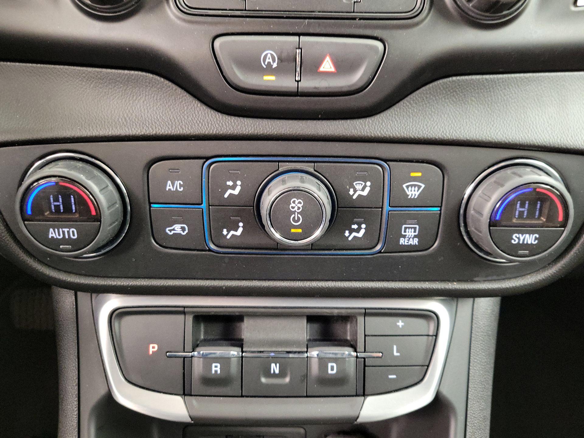 Thumbnail: 2022 GMC Terrain - 17