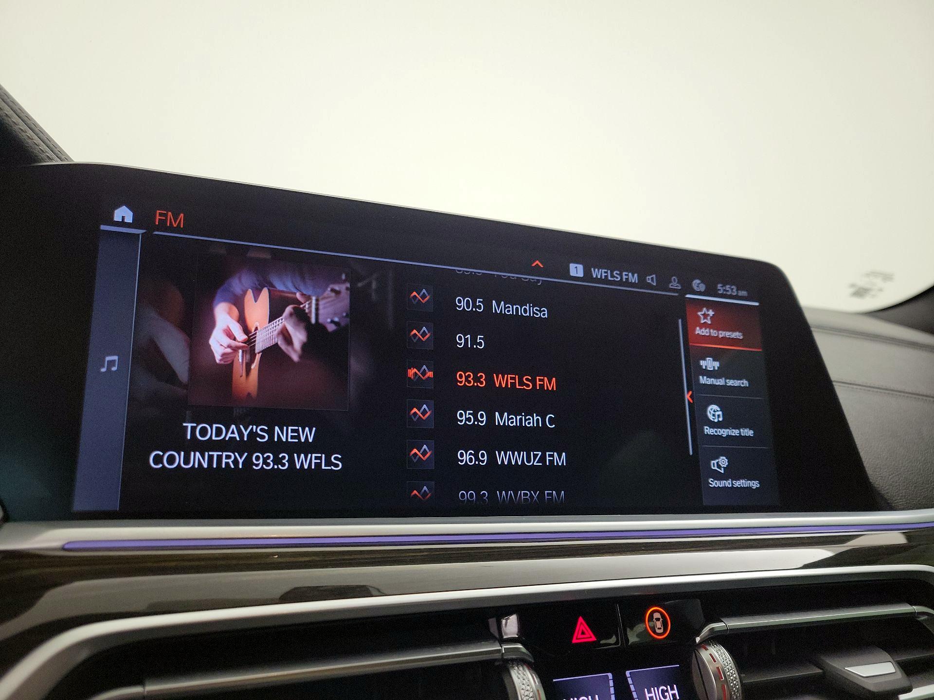 Thumbnail: 2023 BMW X5 - 16