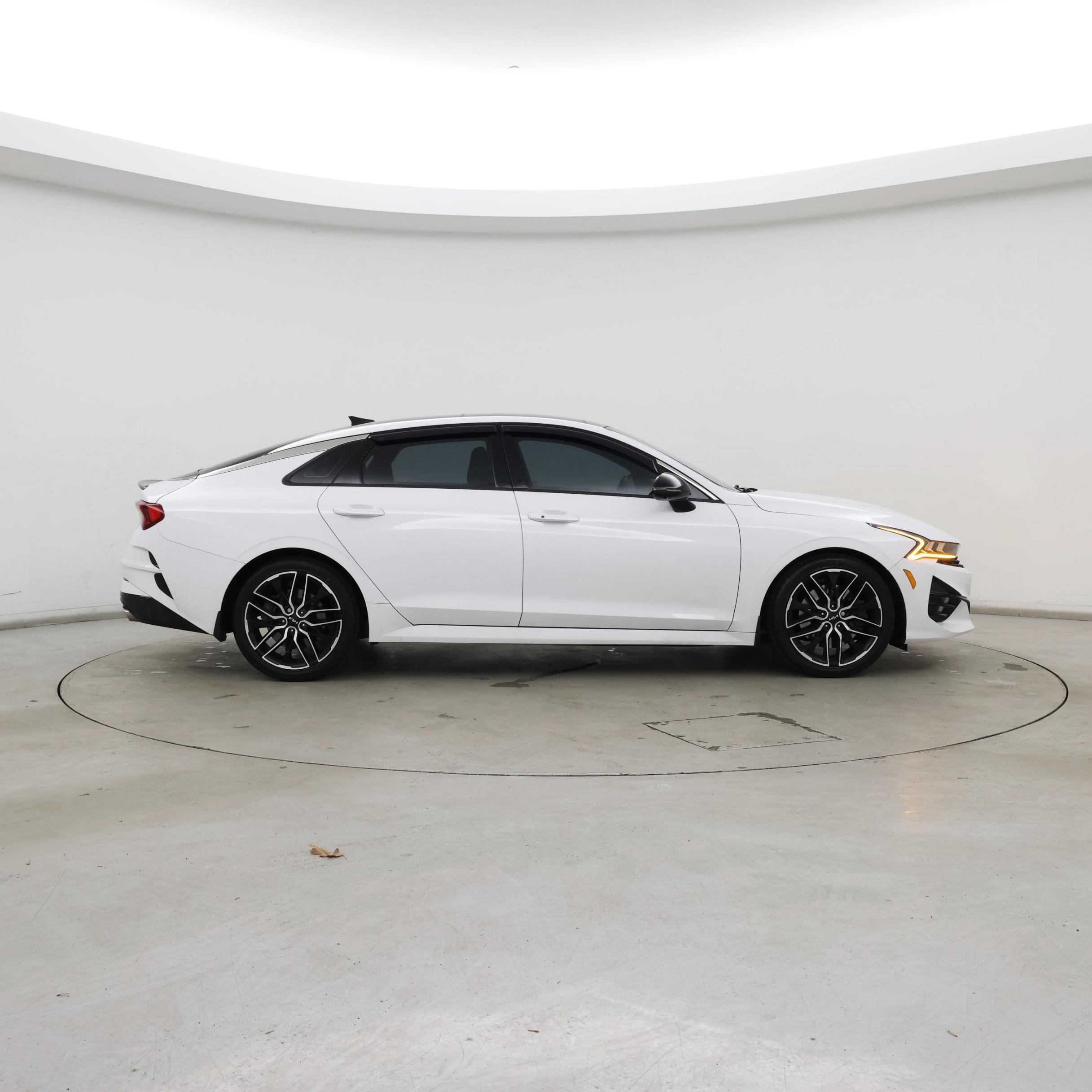 Thumbnail: 2022 Kia K5 - 7