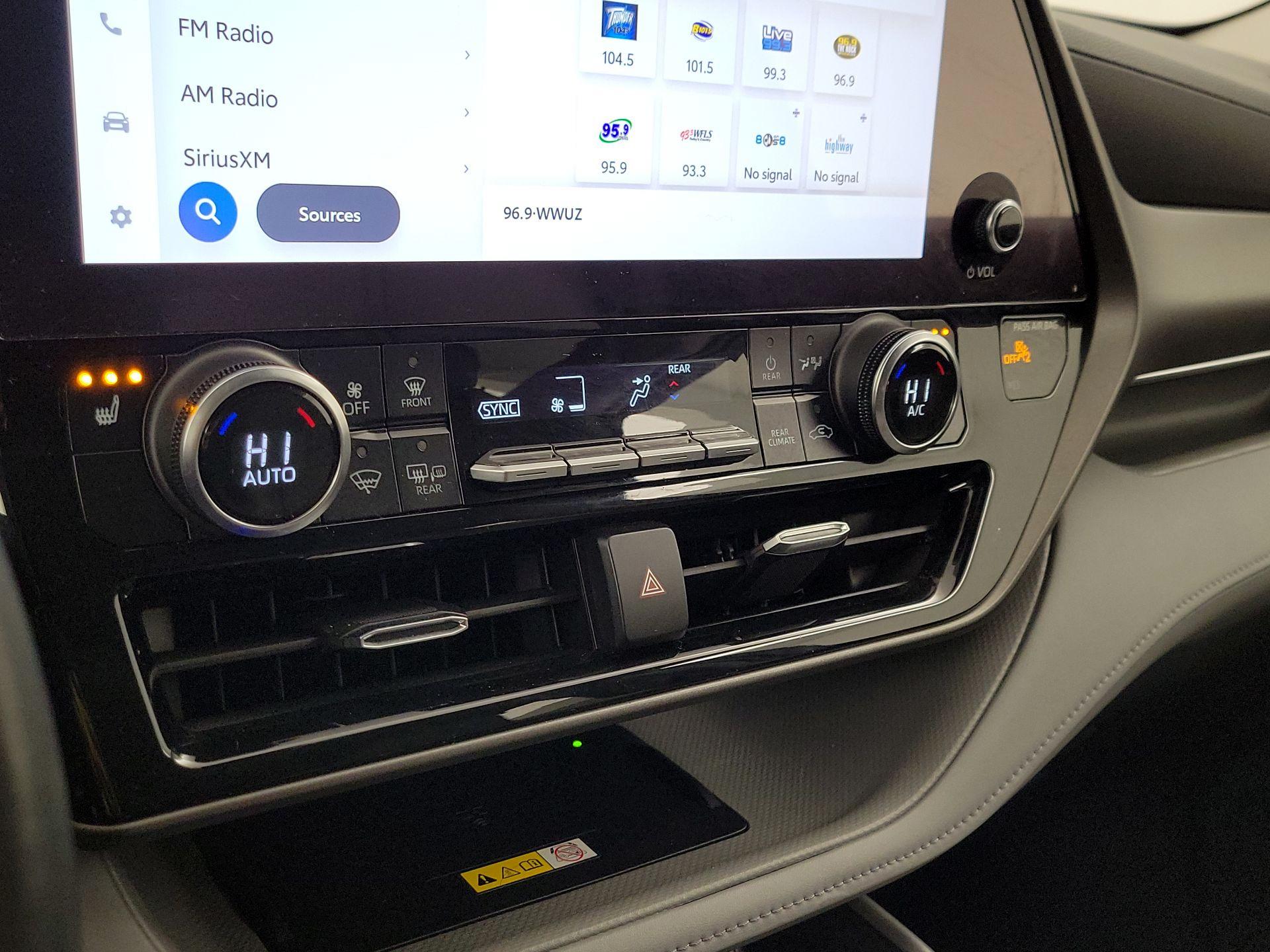 Thumbnail: 2023 Toyota Highlander - 16