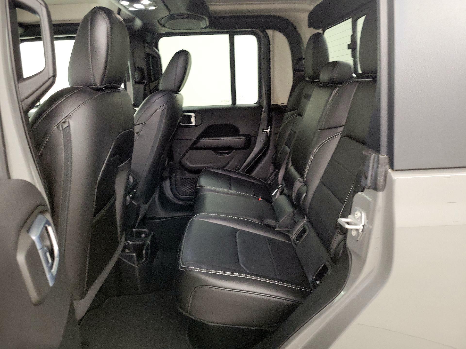 Thumbnail: 2021 Jeep Gladiator - 20