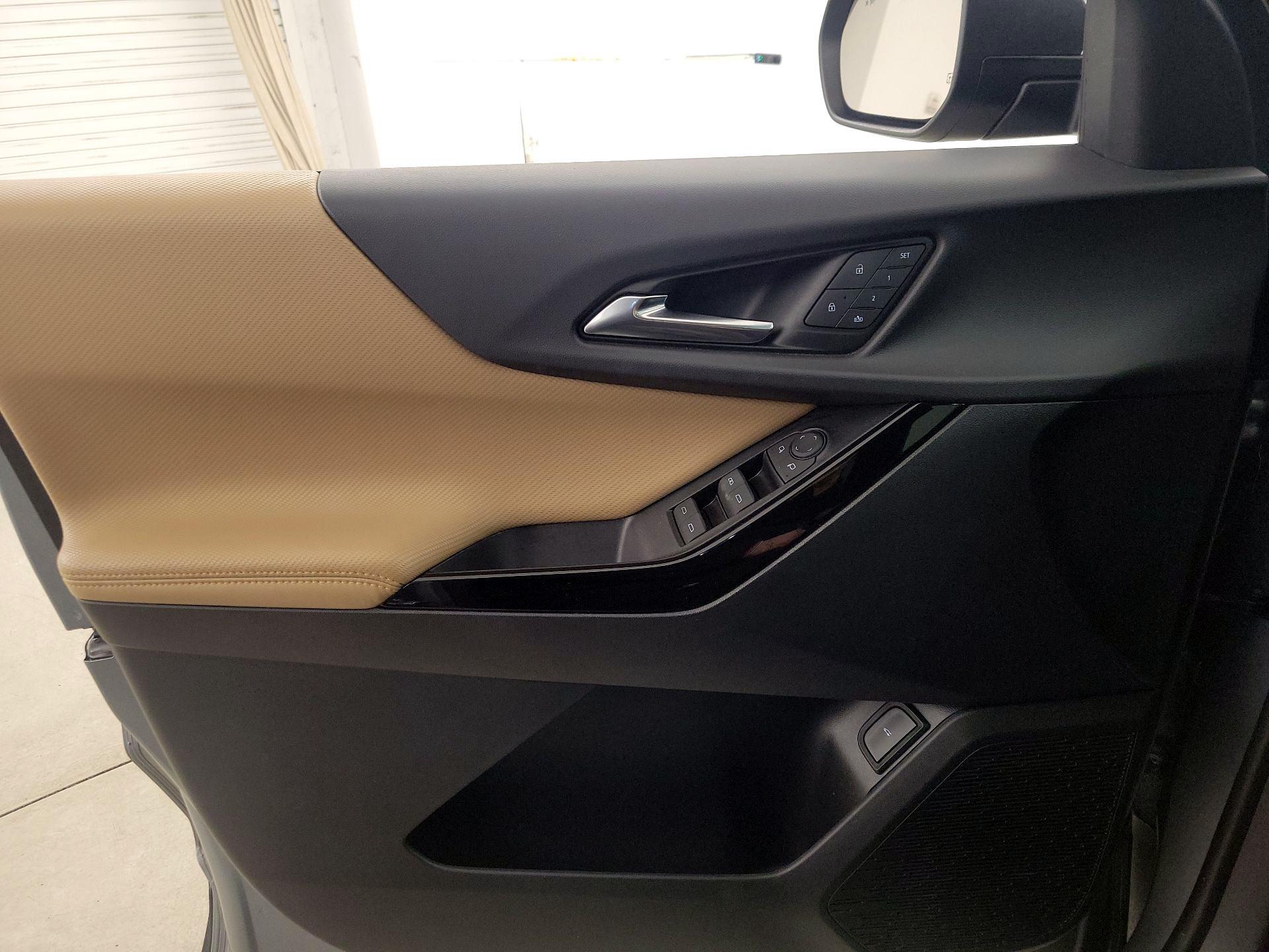 Thumbnail: 2025 Chevrolet Equinox - 12