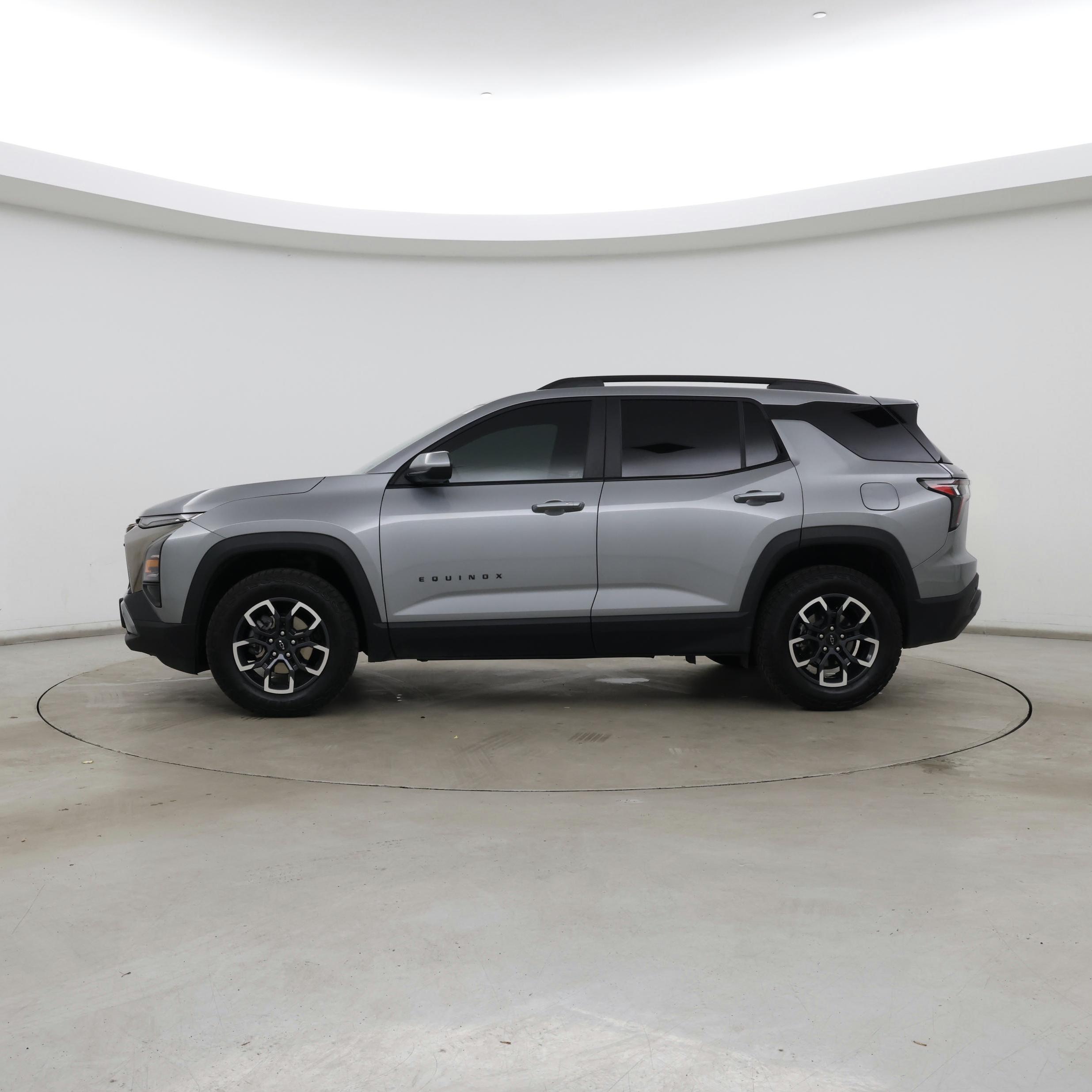 Thumbnail: 2025 Chevrolet Equinox - 3