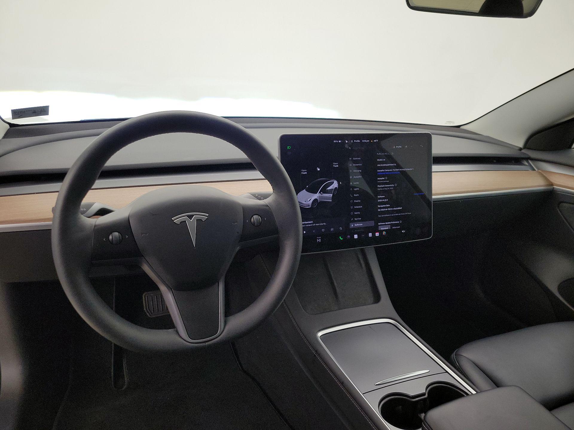 Thumbnail: 2023 Tesla Model 3 - 9