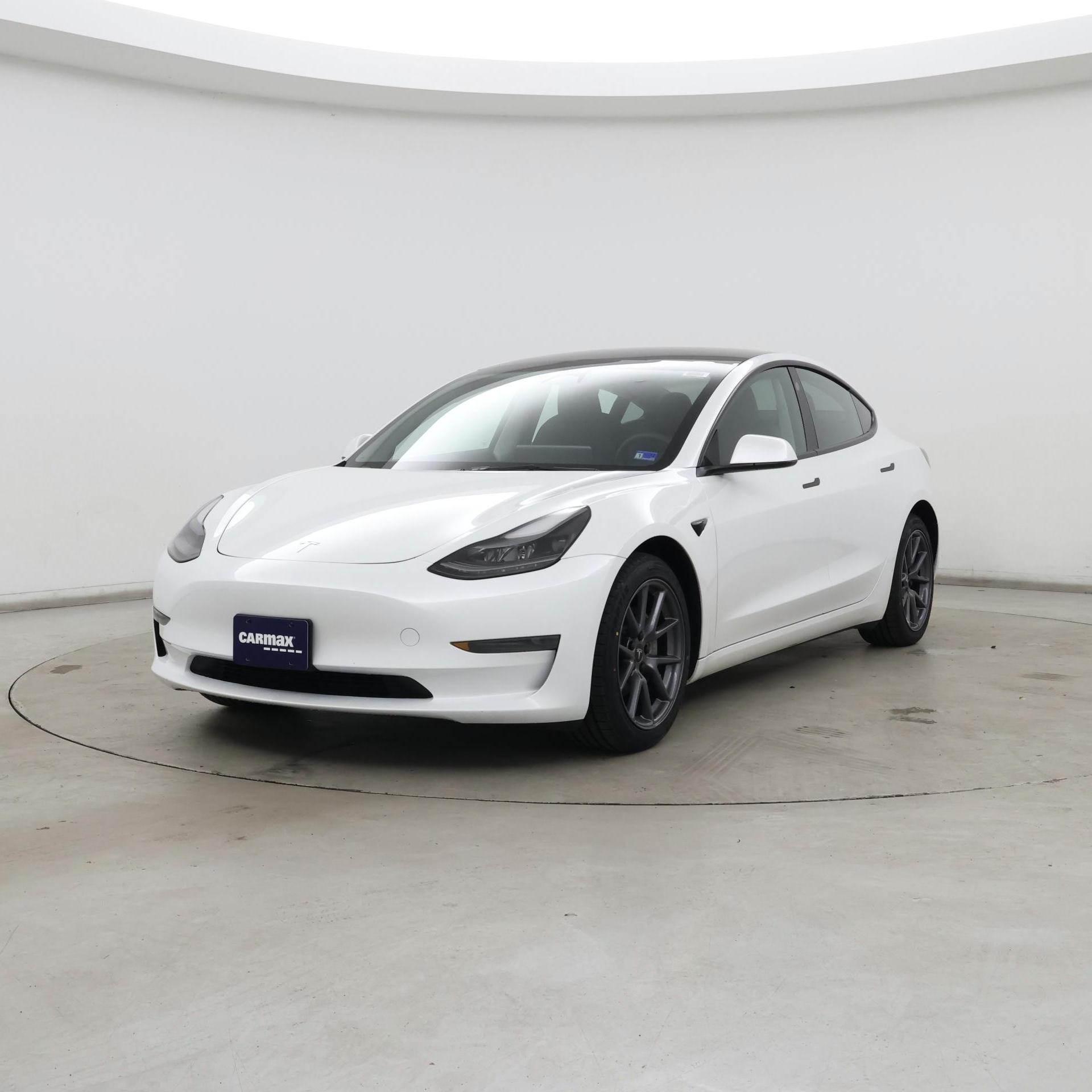 Thumbnail: 2023 Tesla Model 3 - 4