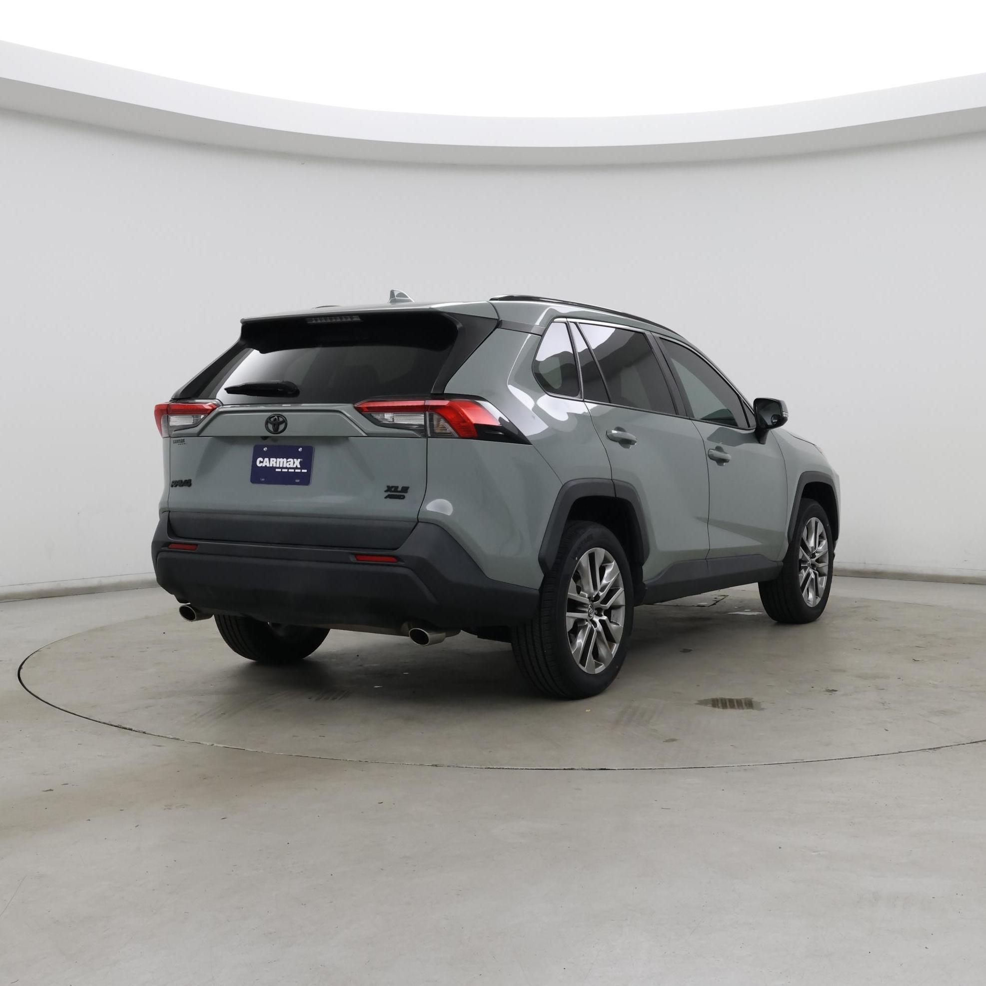 Thumbnail: 2020 Toyota RAV4 - 8