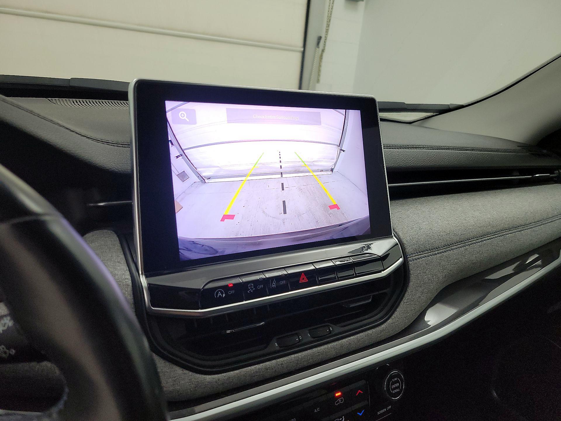 Thumbnail: 2022 Jeep Compass - 14