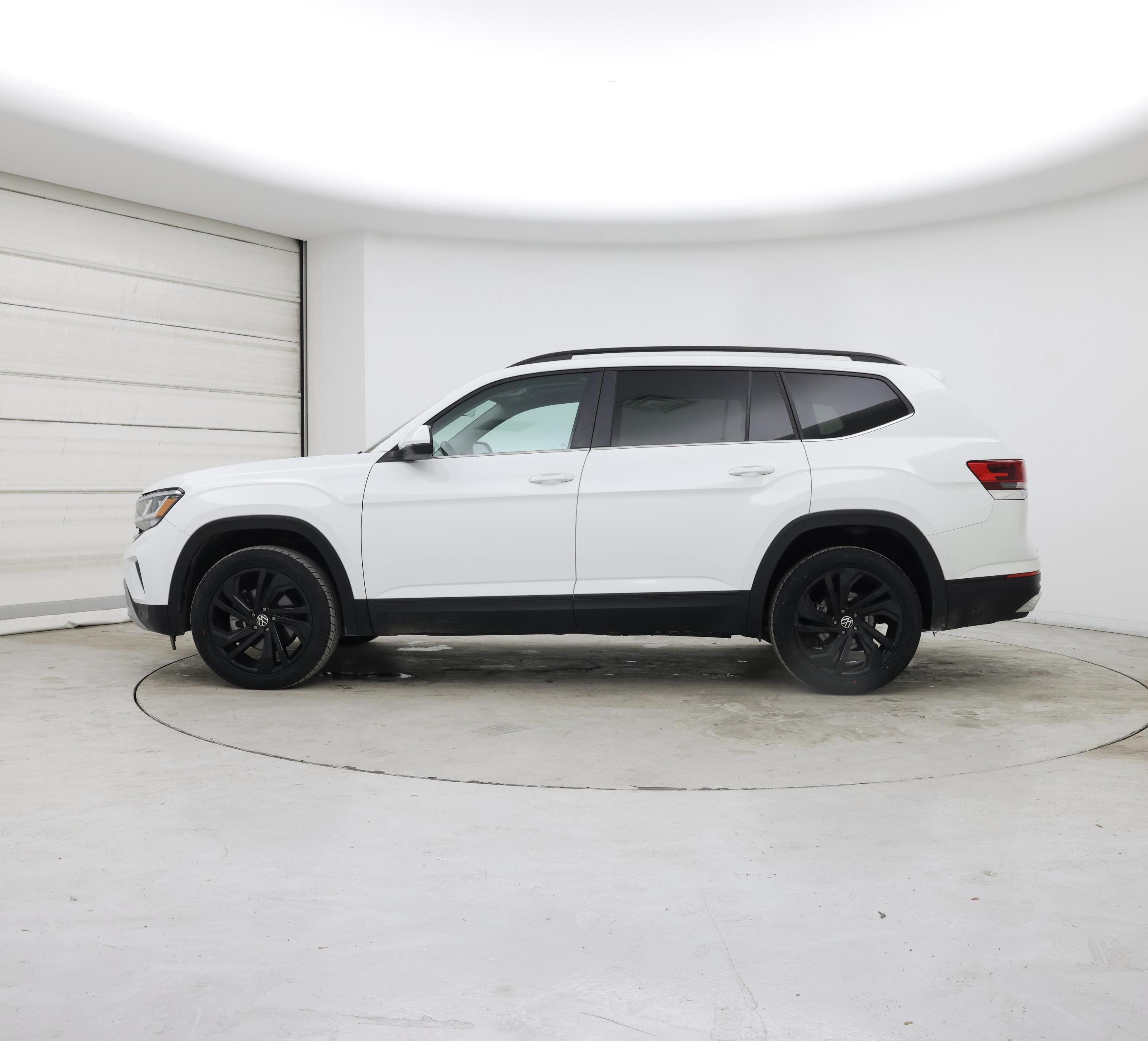 Thumbnail: 2022 Volkswagen Atlas - 3