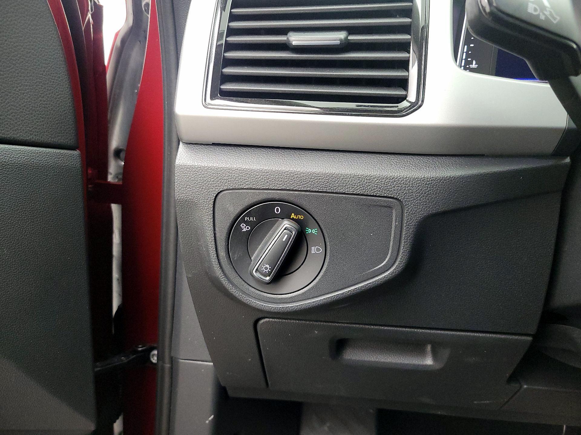 Thumbnail: 2022 Volkswagen Atlas - 13