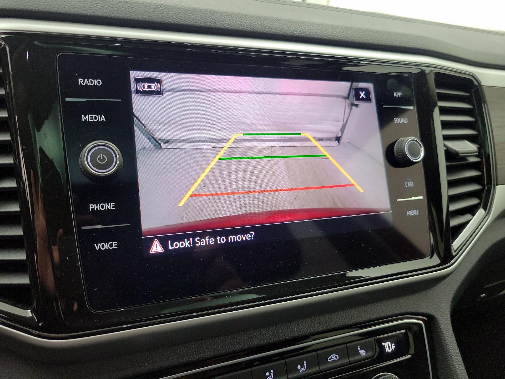 Thumbnail: 2022 Volkswagen Atlas - 14