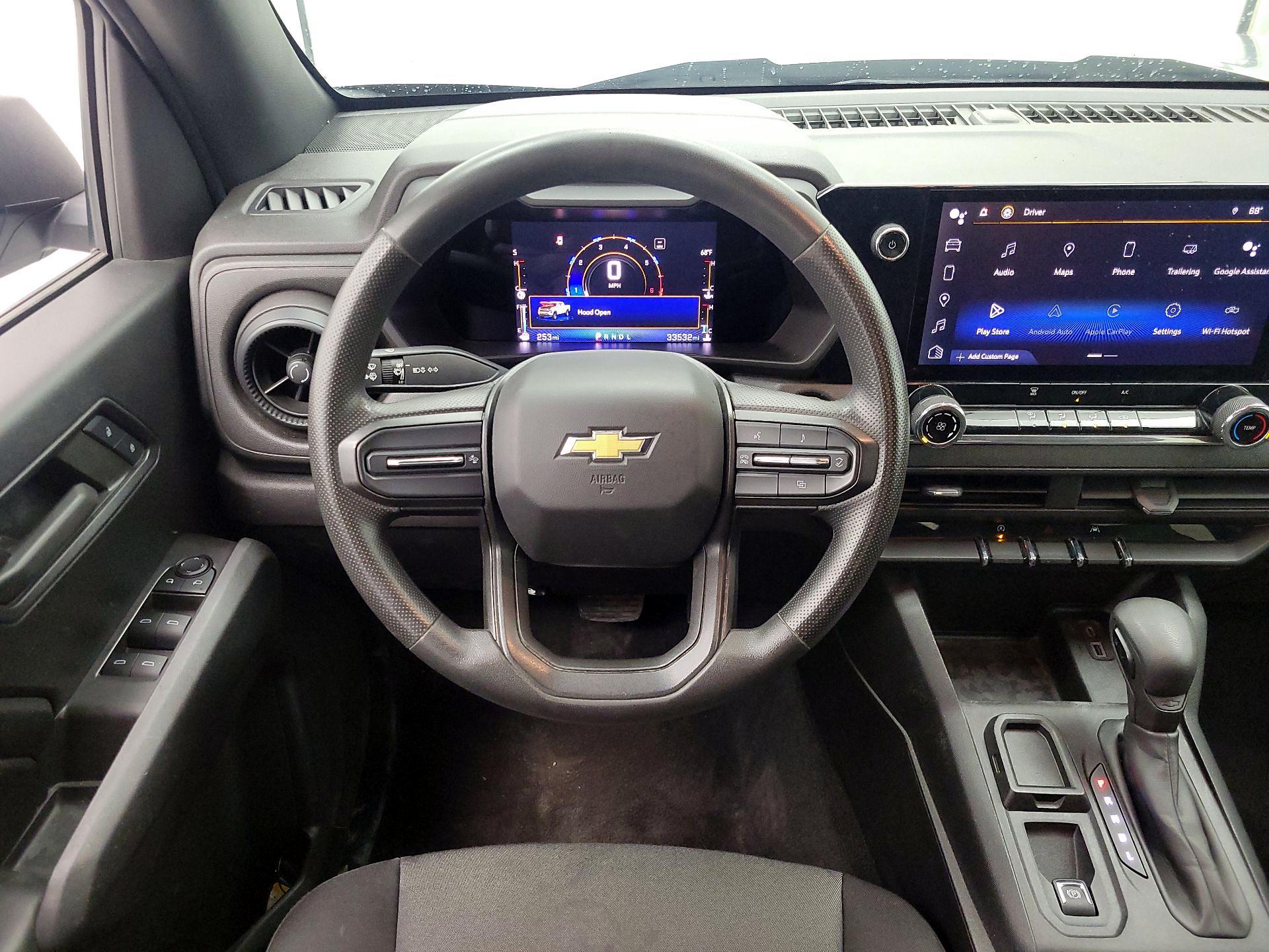 Thumbnail: 2023 Chevrolet Colorado - 10