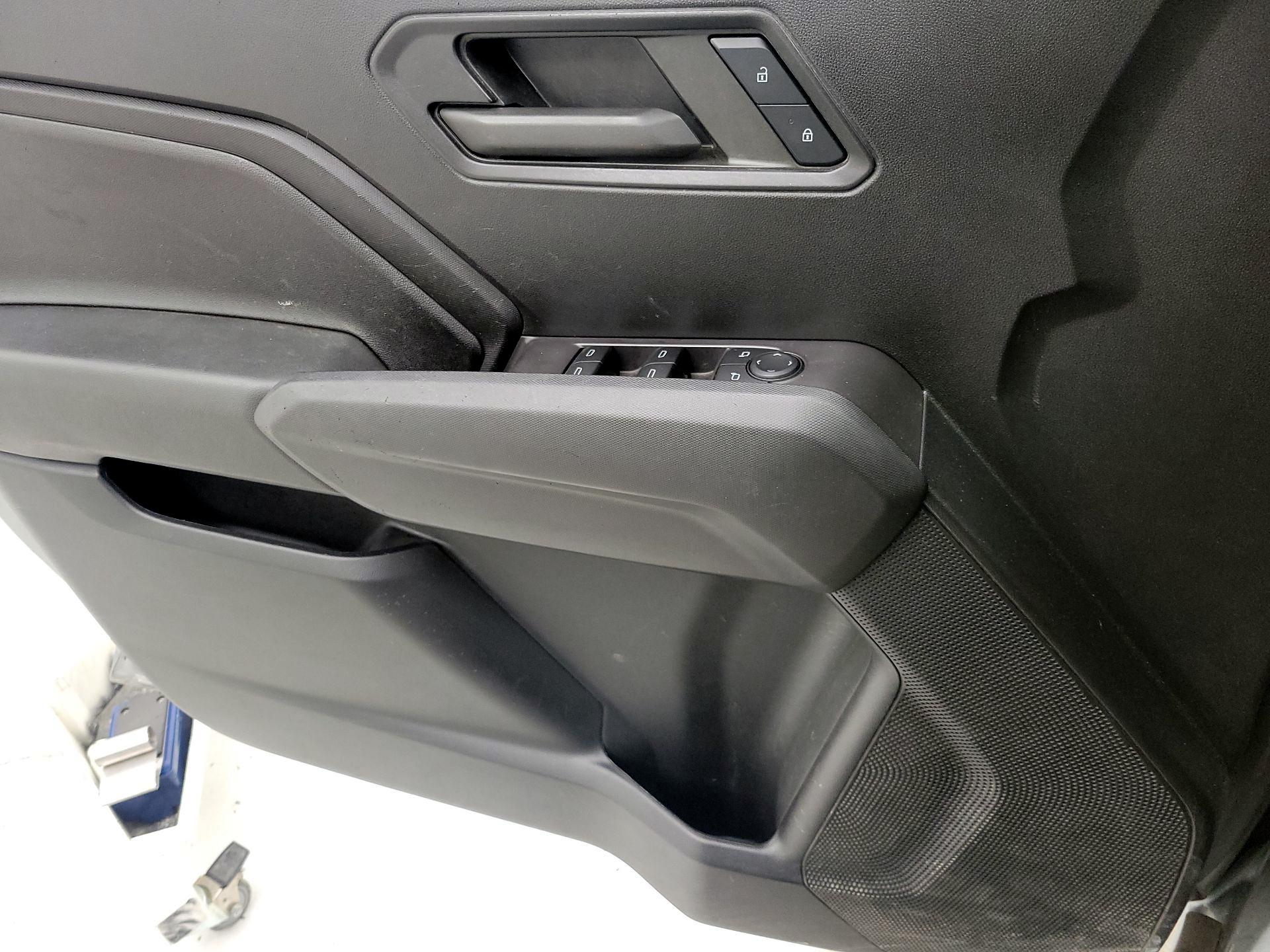 Thumbnail: 2023 Chevrolet Colorado - 13