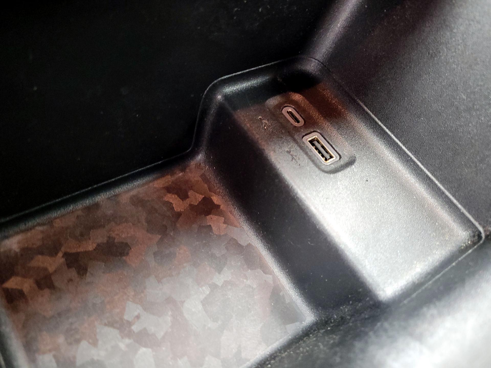 Thumbnail: 2023 Chevrolet Colorado - 19