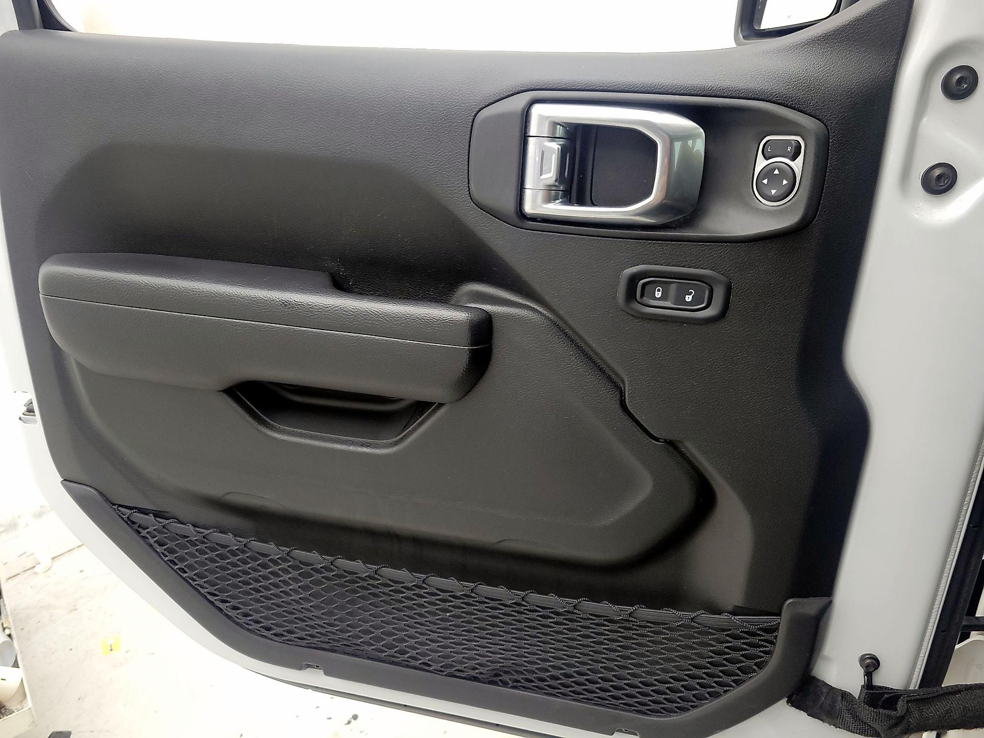 Thumbnail: 2022 Jeep Gladiator - 12