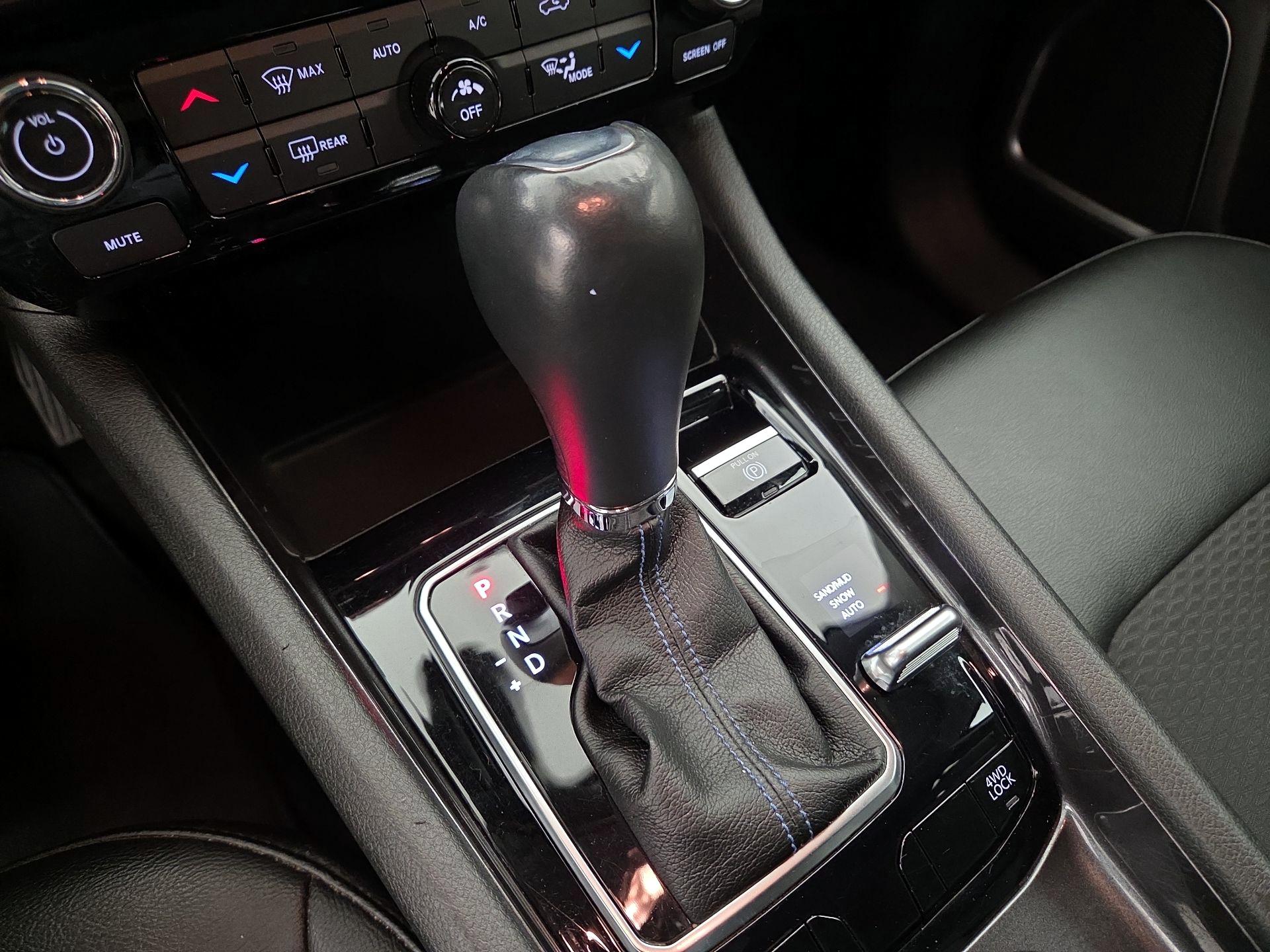 Thumbnail: 2022 Jeep Compass - 16