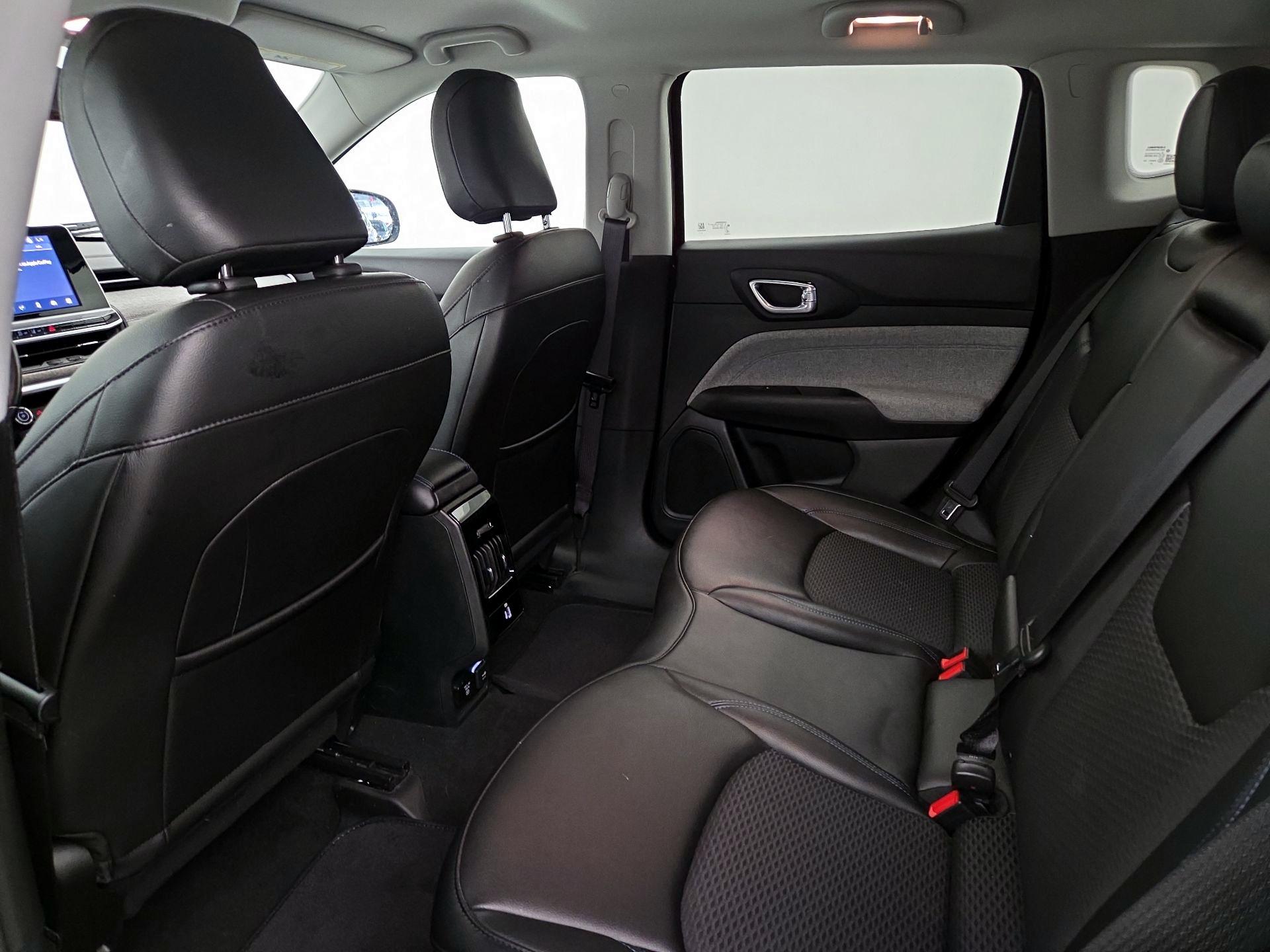 Thumbnail: 2022 Jeep Compass - 18