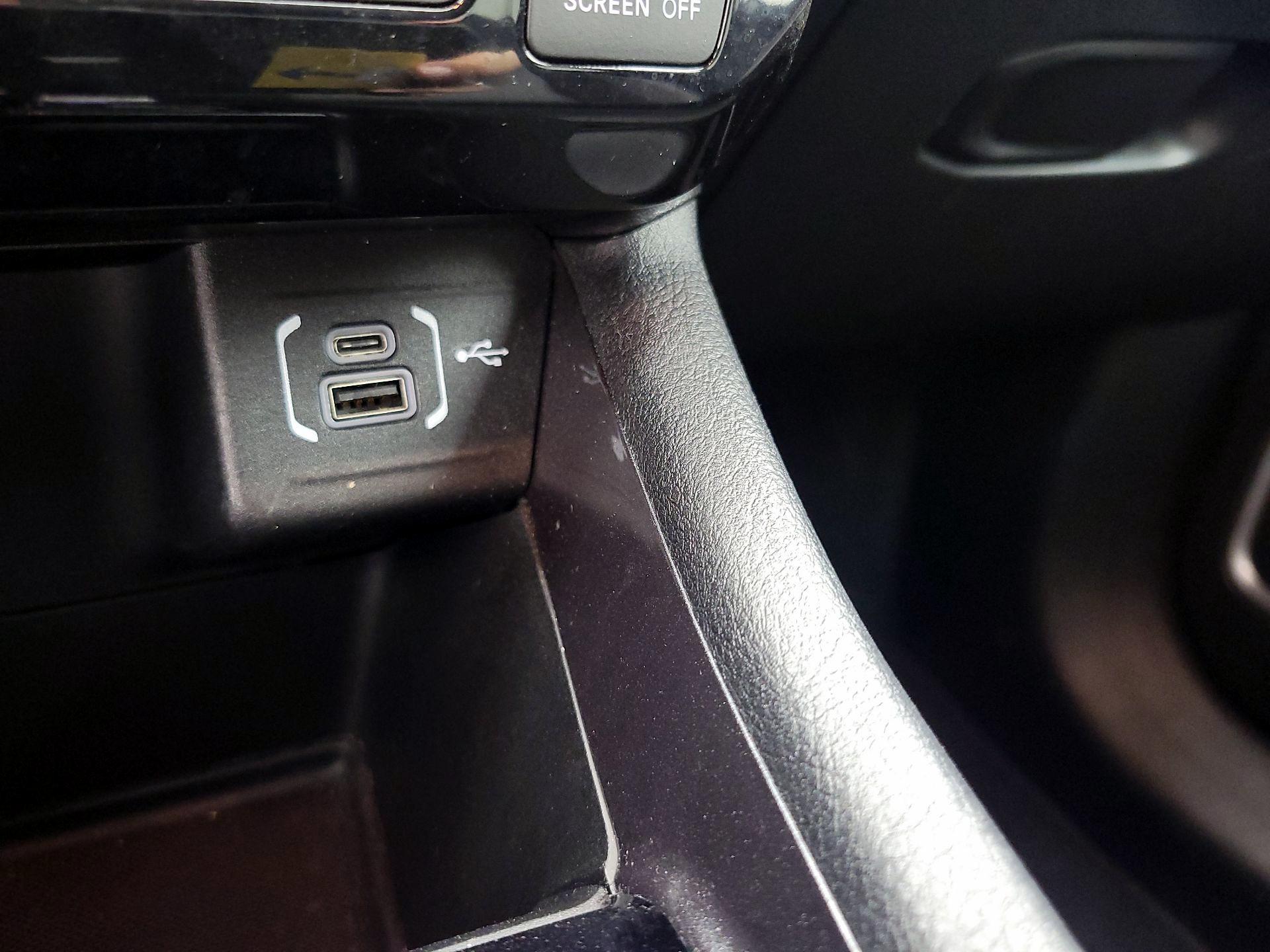 Thumbnail: 2022 Jeep Compass - 18