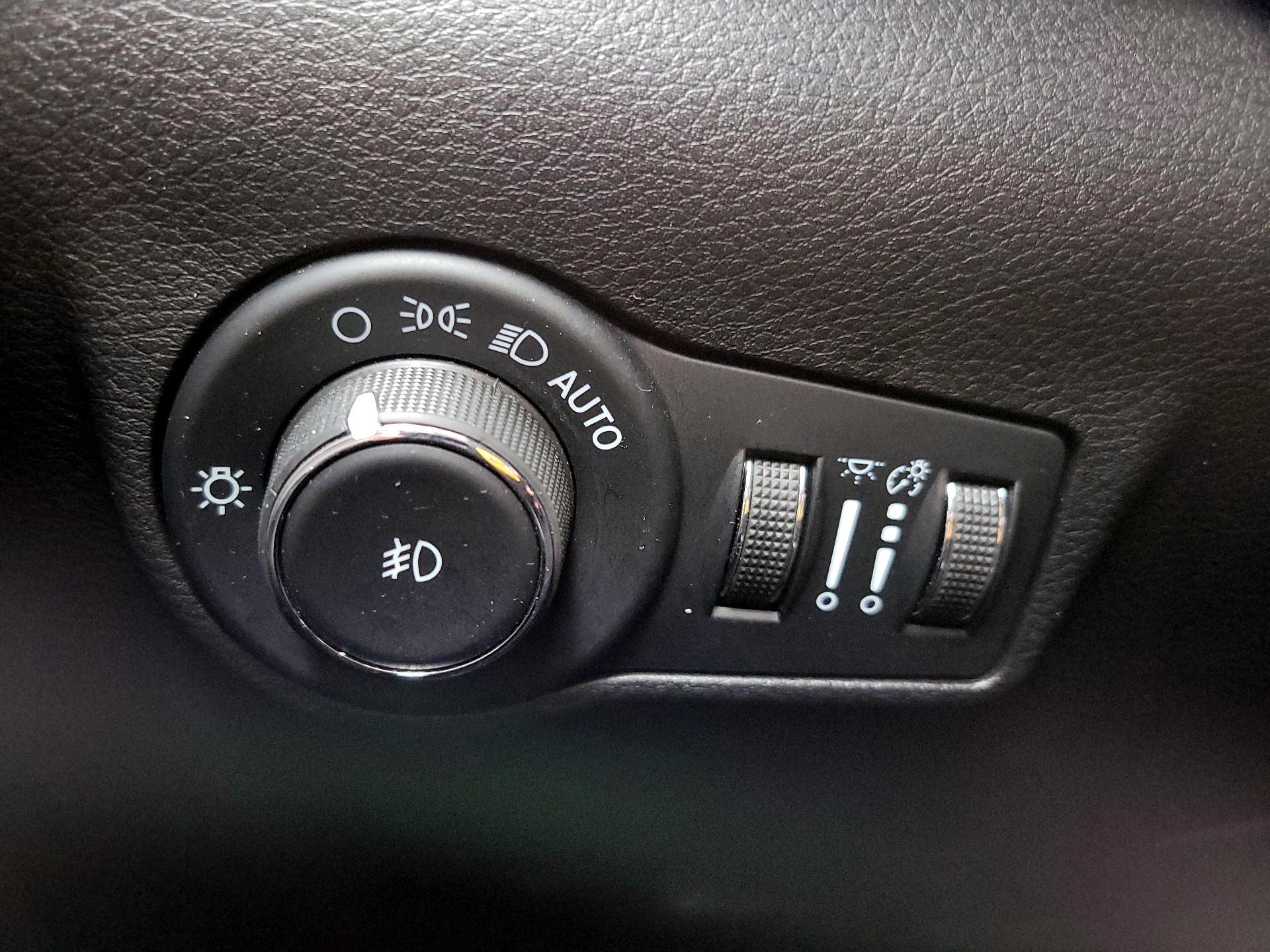 Thumbnail: 2022 Jeep Compass - 13