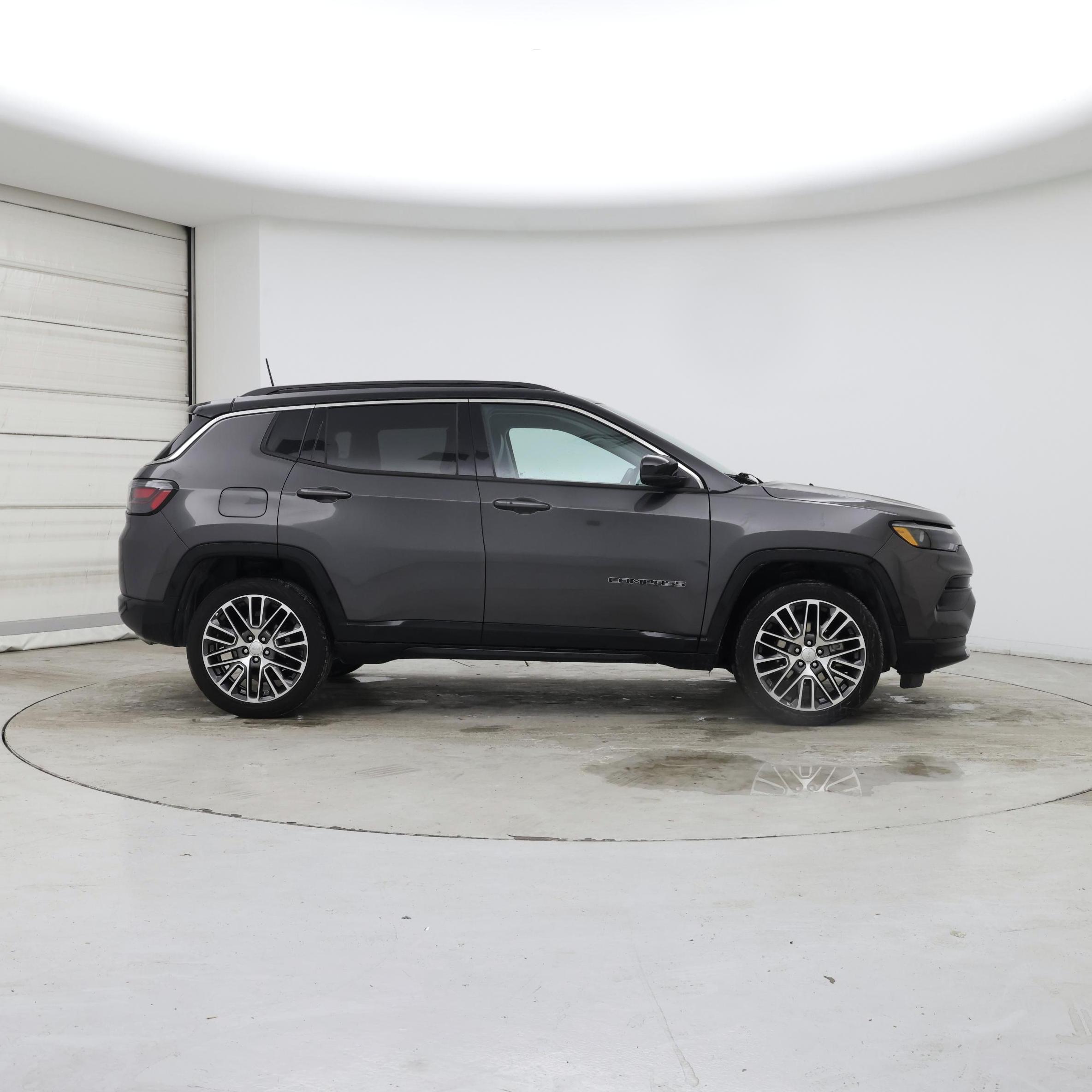 Thumbnail: 2022 Jeep Compass - 7