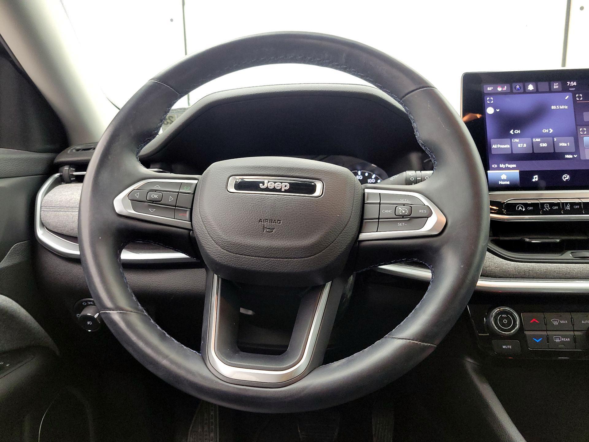 Thumbnail: 2022 Jeep Compass - 10