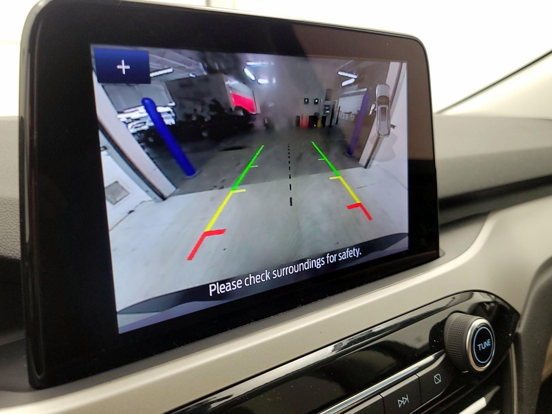 Thumbnail: 2022 Ford Escape - 14