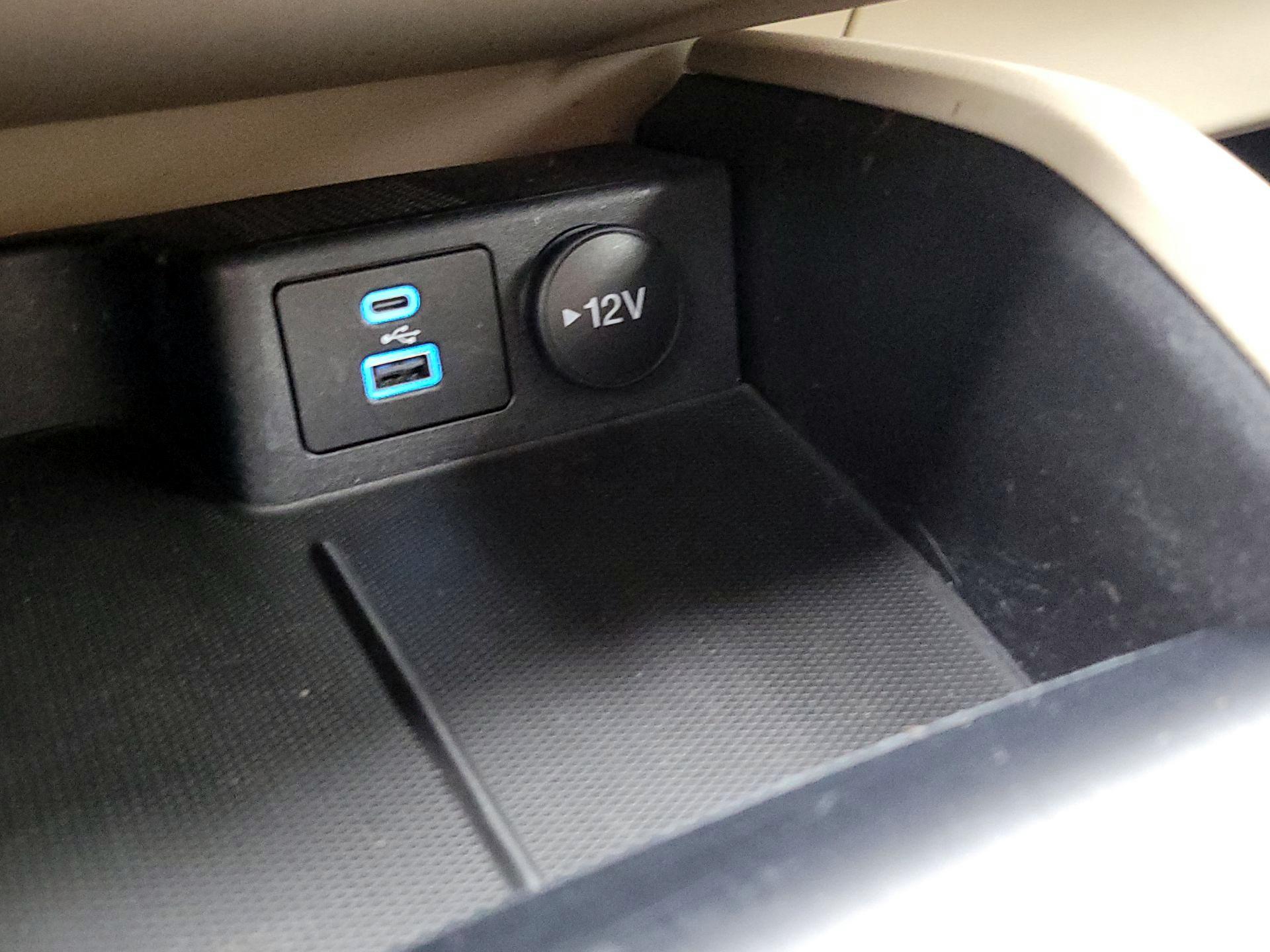 Thumbnail: 2022 Ford Escape - 18