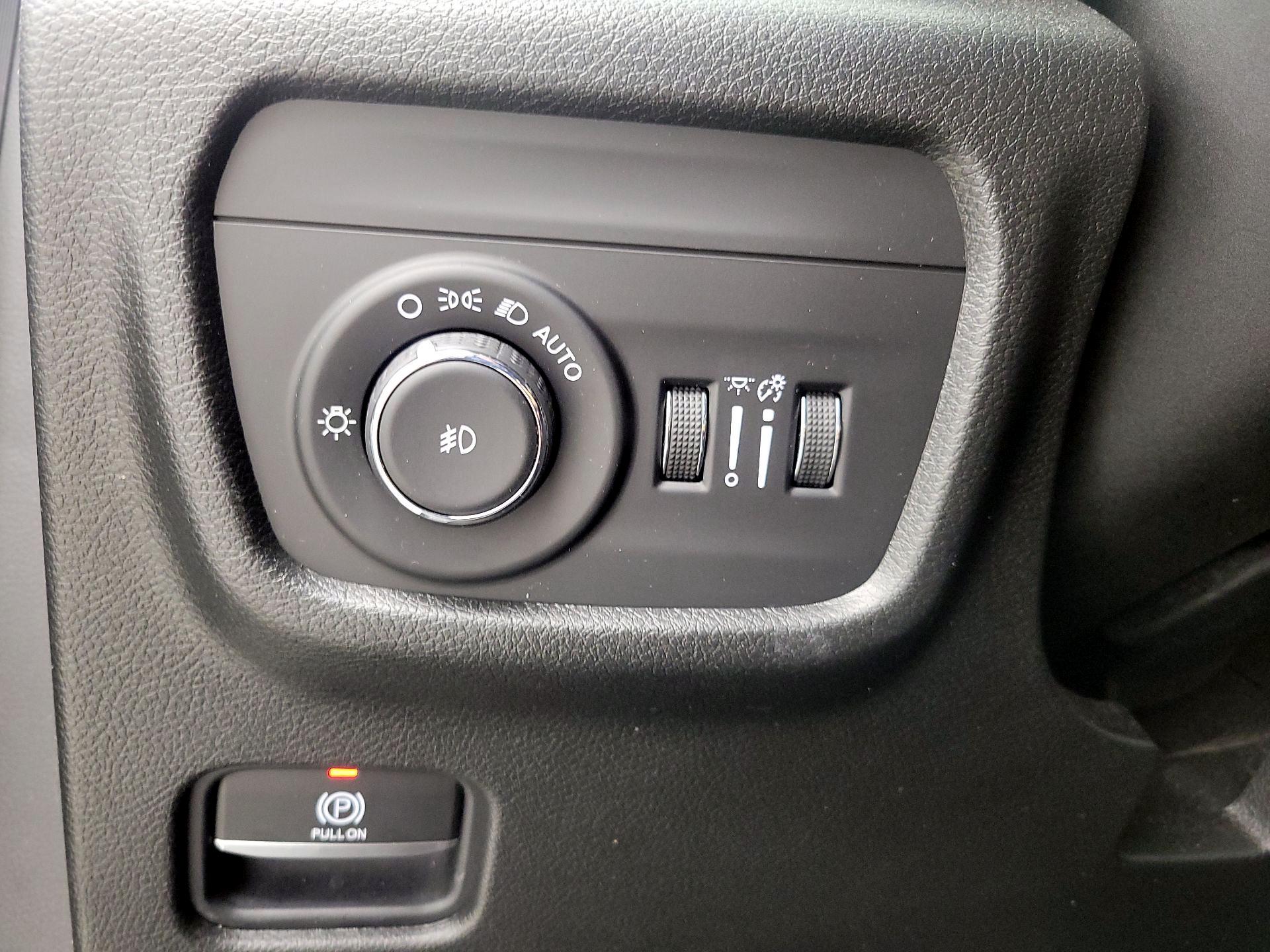 Thumbnail: 2022 Jeep Grand Cherokee L - 13