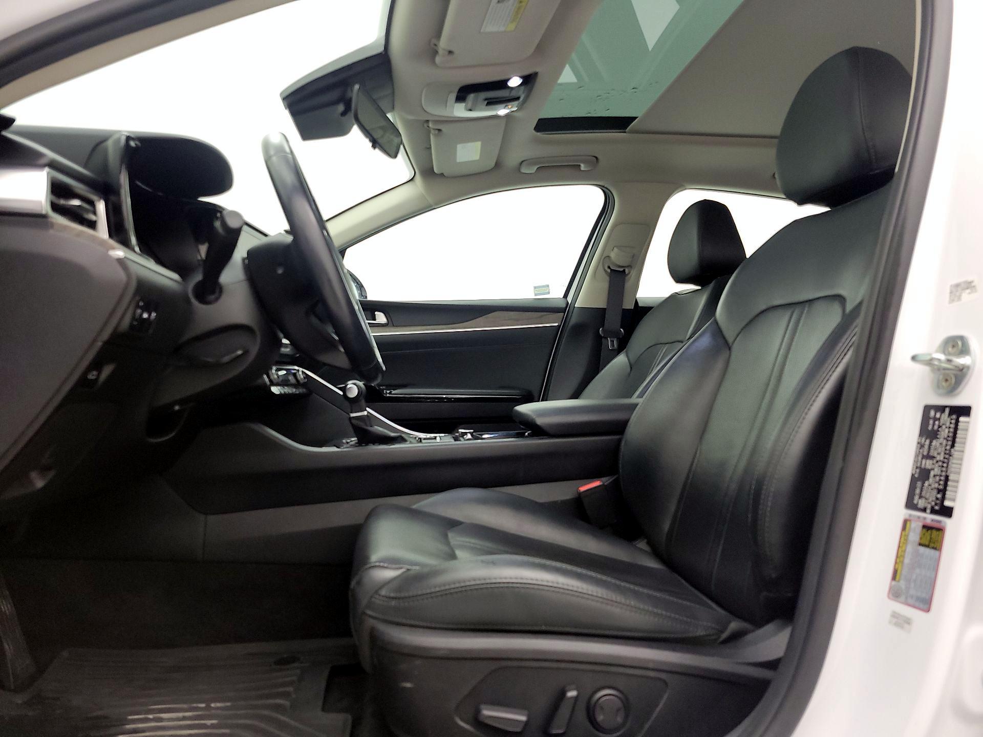 Thumbnail: 2022 Kia K5 - 11