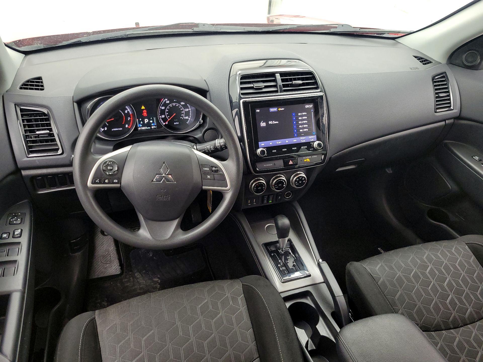 Thumbnail: 2020 Mitsubishi Outlander Sport - 9