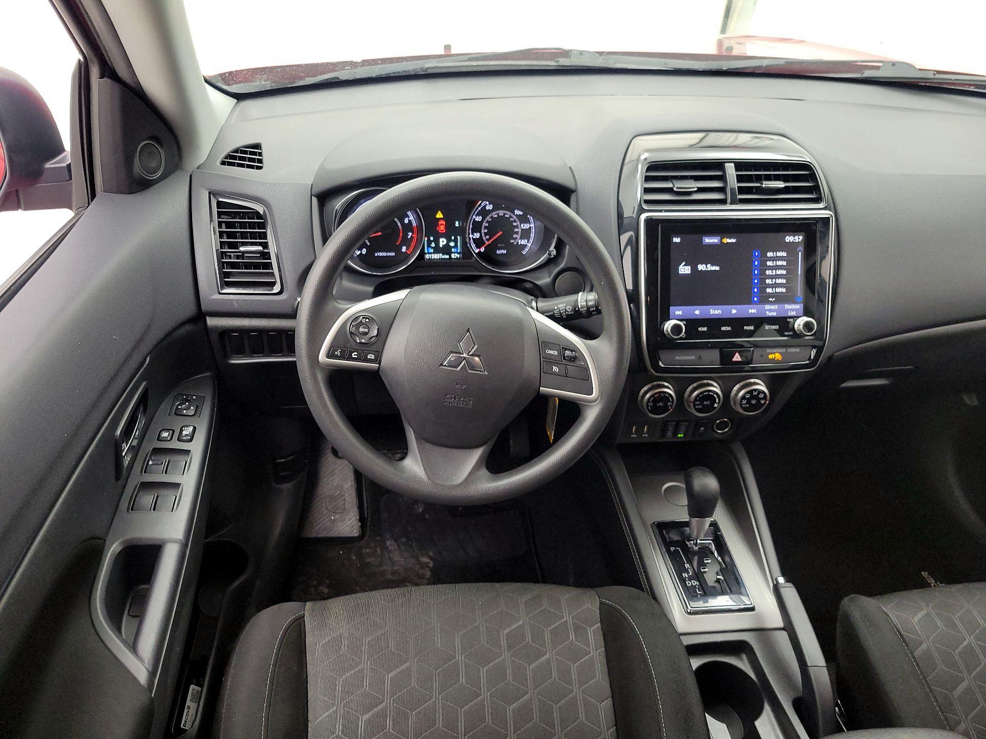 Thumbnail: 2020 Mitsubishi Outlander Sport - 10