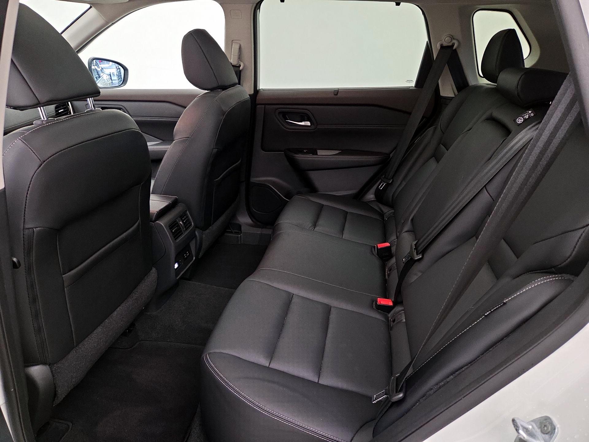 Thumbnail: 2022 Nissan Rogue - 20