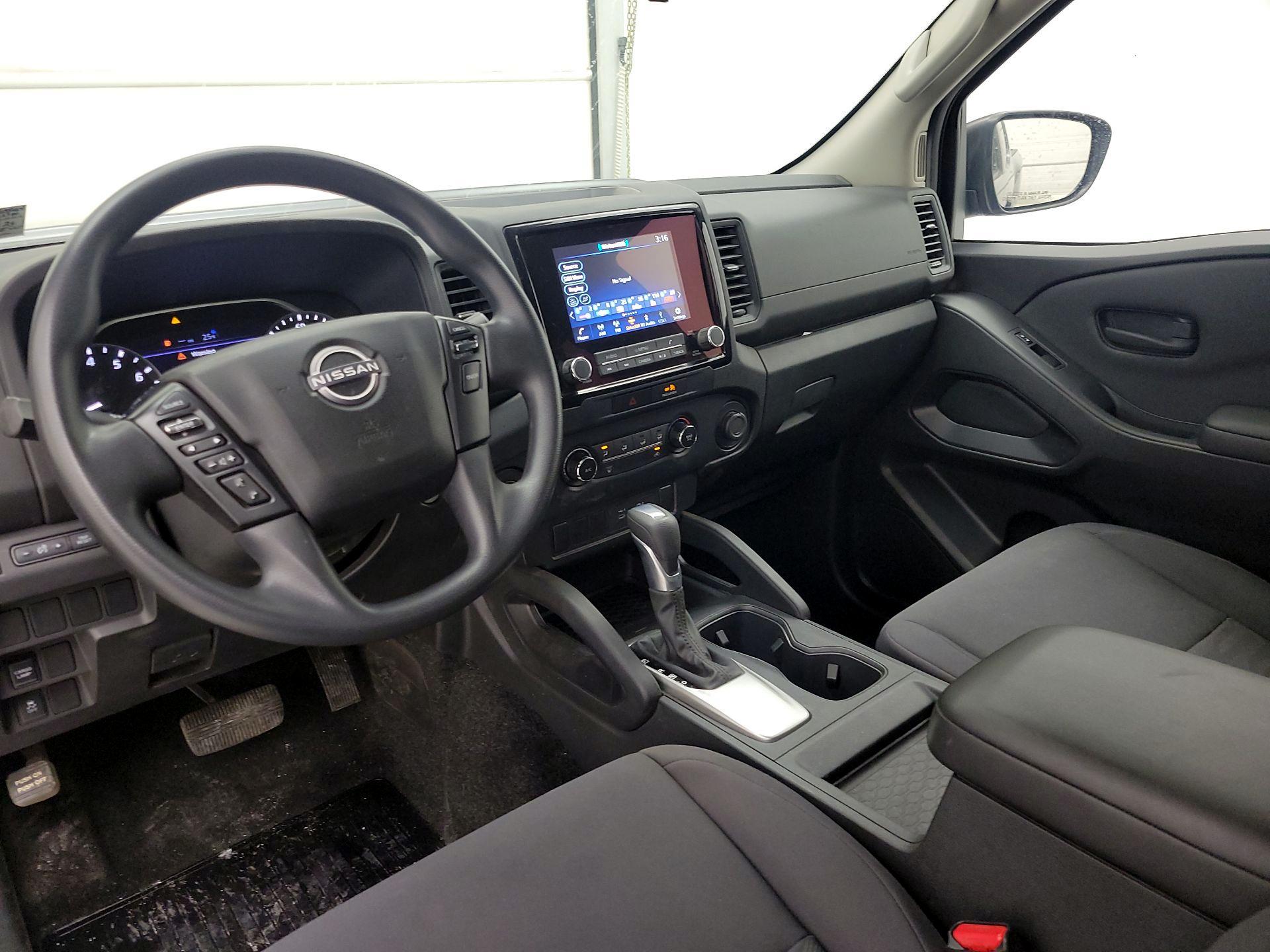 Thumbnail: 2022 Nissan Frontier - 9