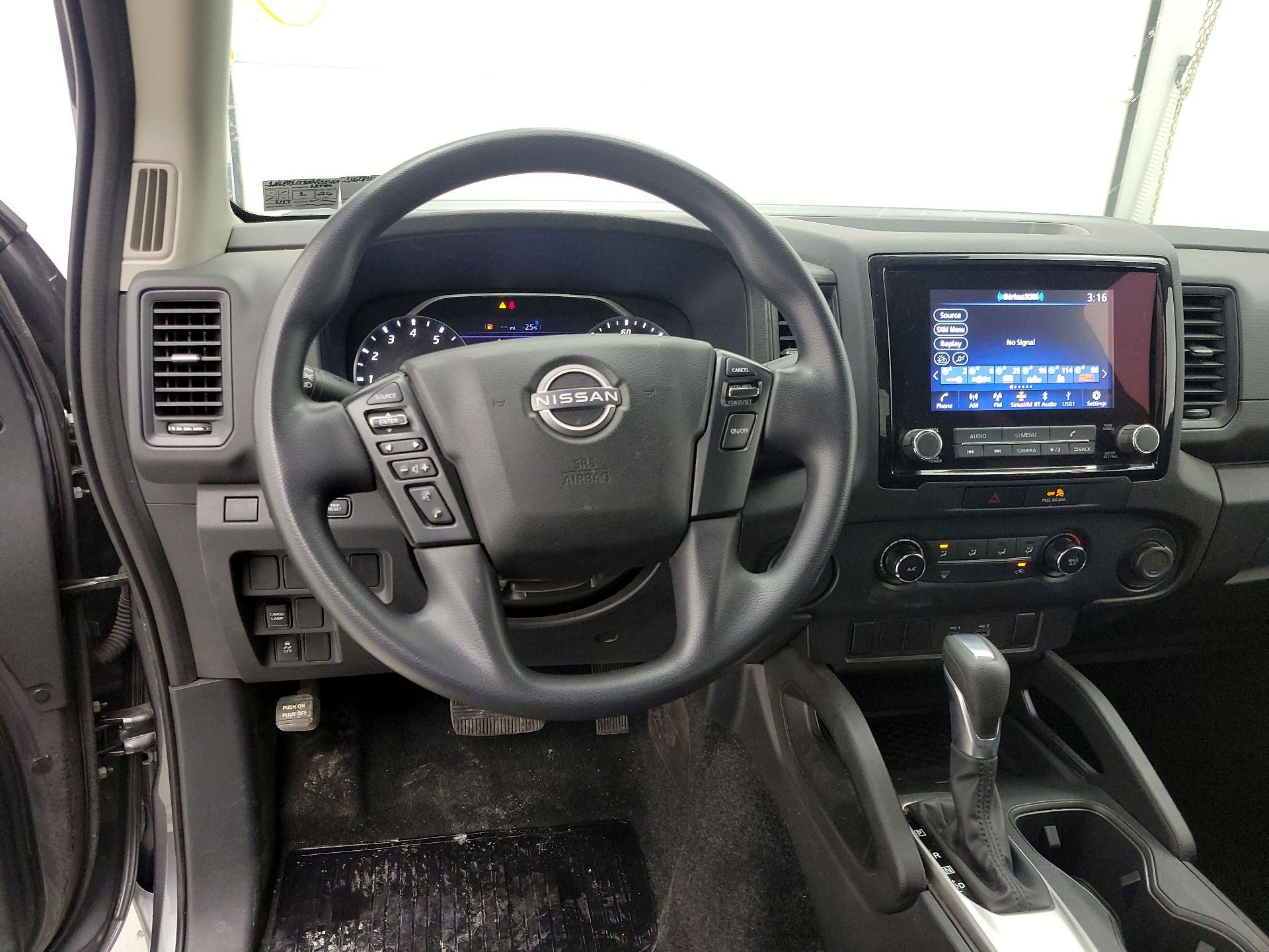 Thumbnail: 2022 Nissan Frontier - 10