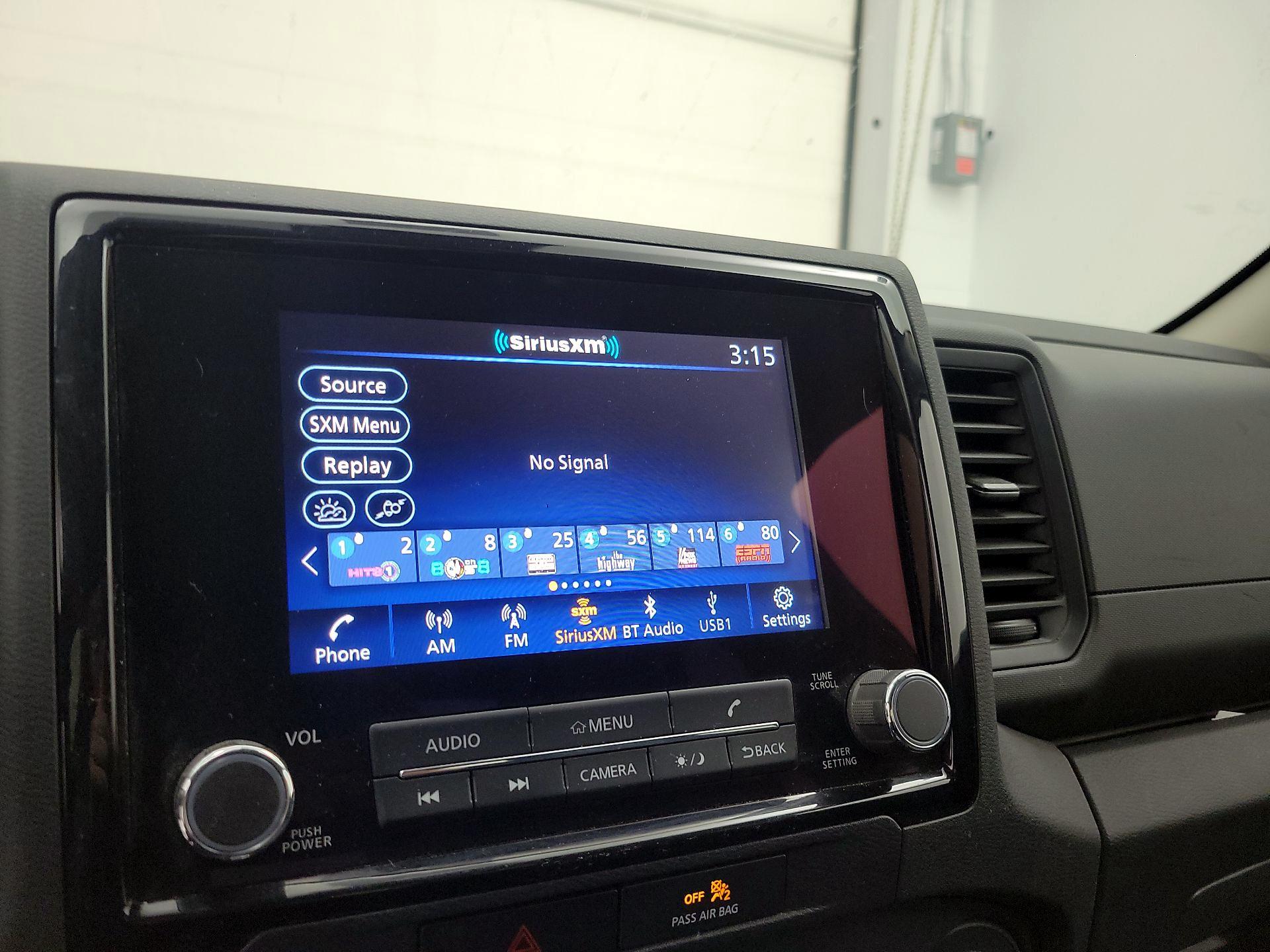 Thumbnail: 2022 Nissan Frontier - 15