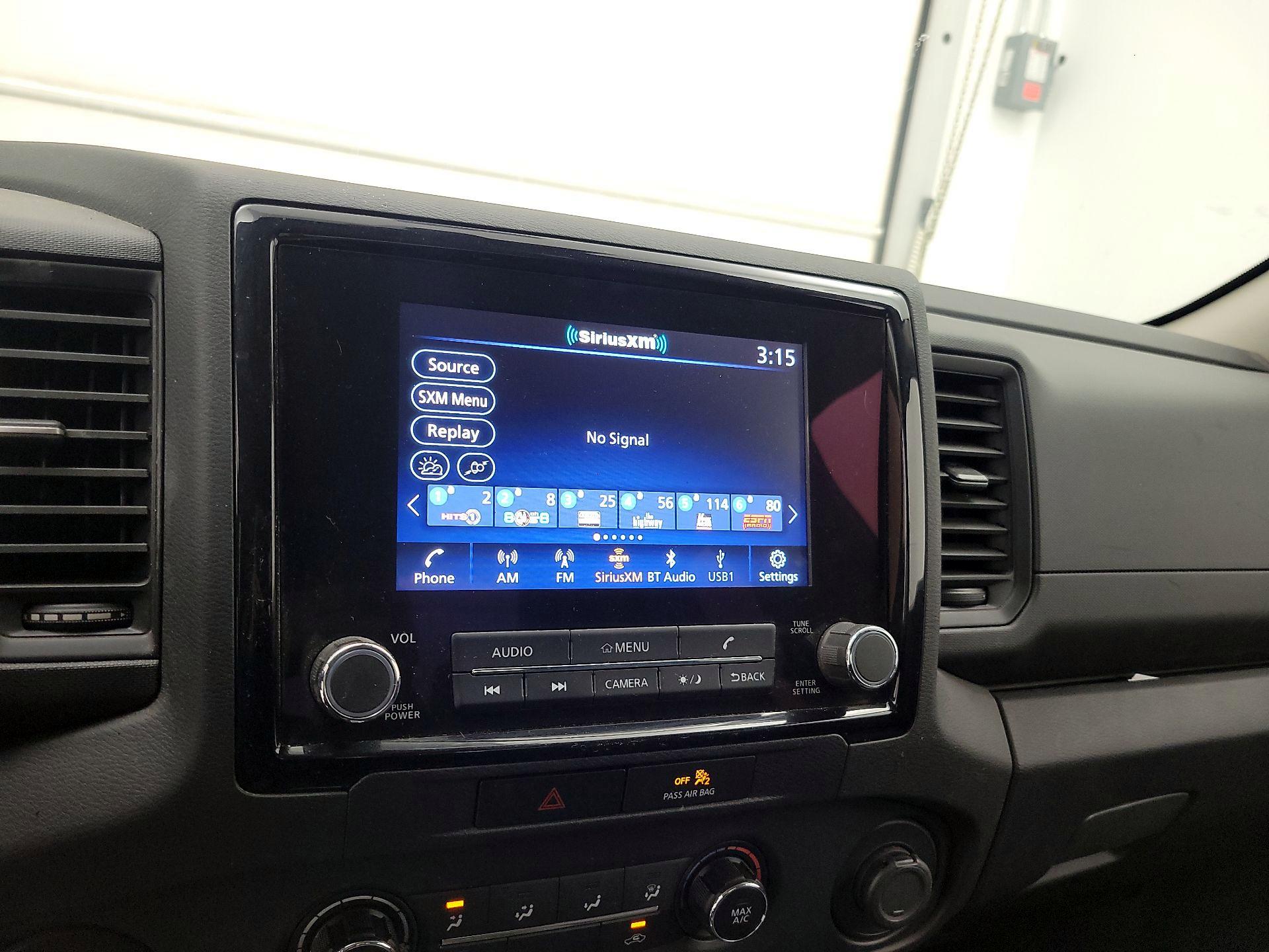 Thumbnail: 2022 Nissan Frontier - 16