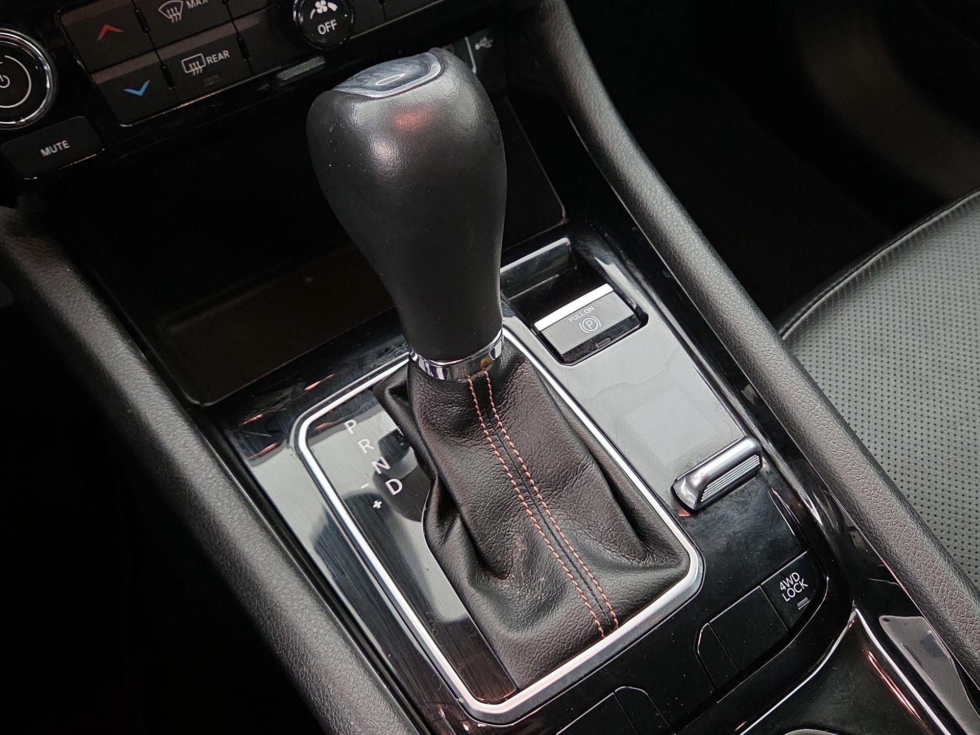 Thumbnail: 2022 Jeep Compass - 18