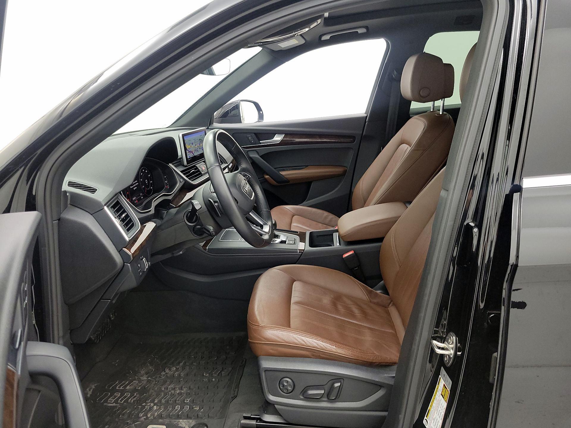 Thumbnail: 2020 Audi Q5 - 11