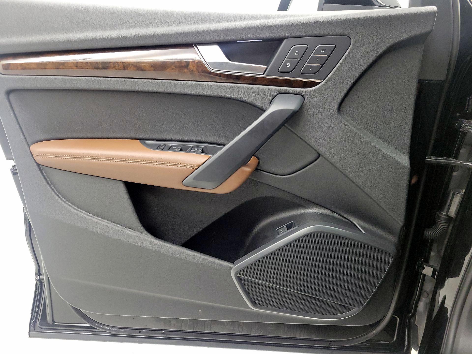 Thumbnail: 2020 Audi Q5 - 12