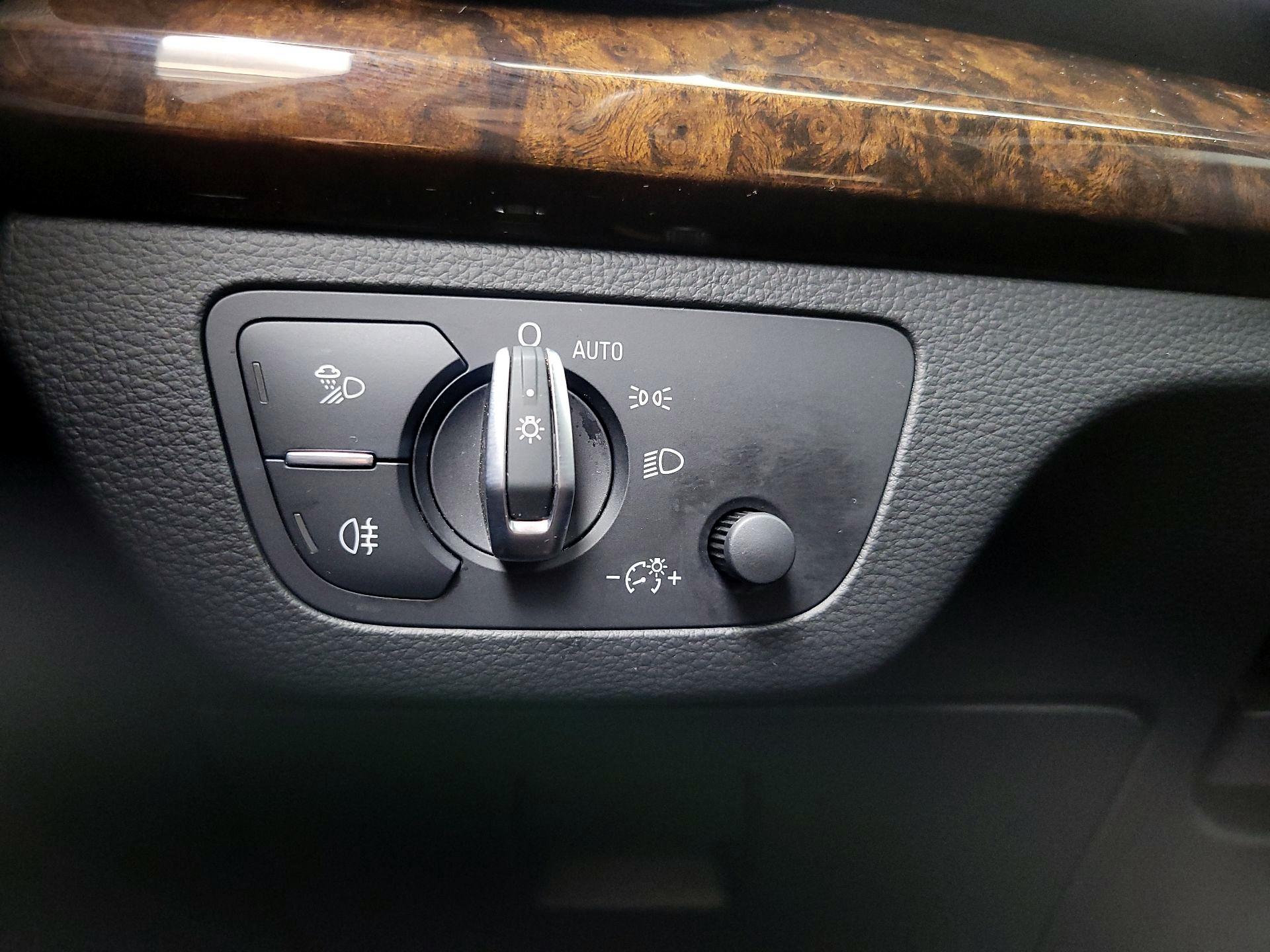 Thumbnail: 2020 Audi Q5 - 13