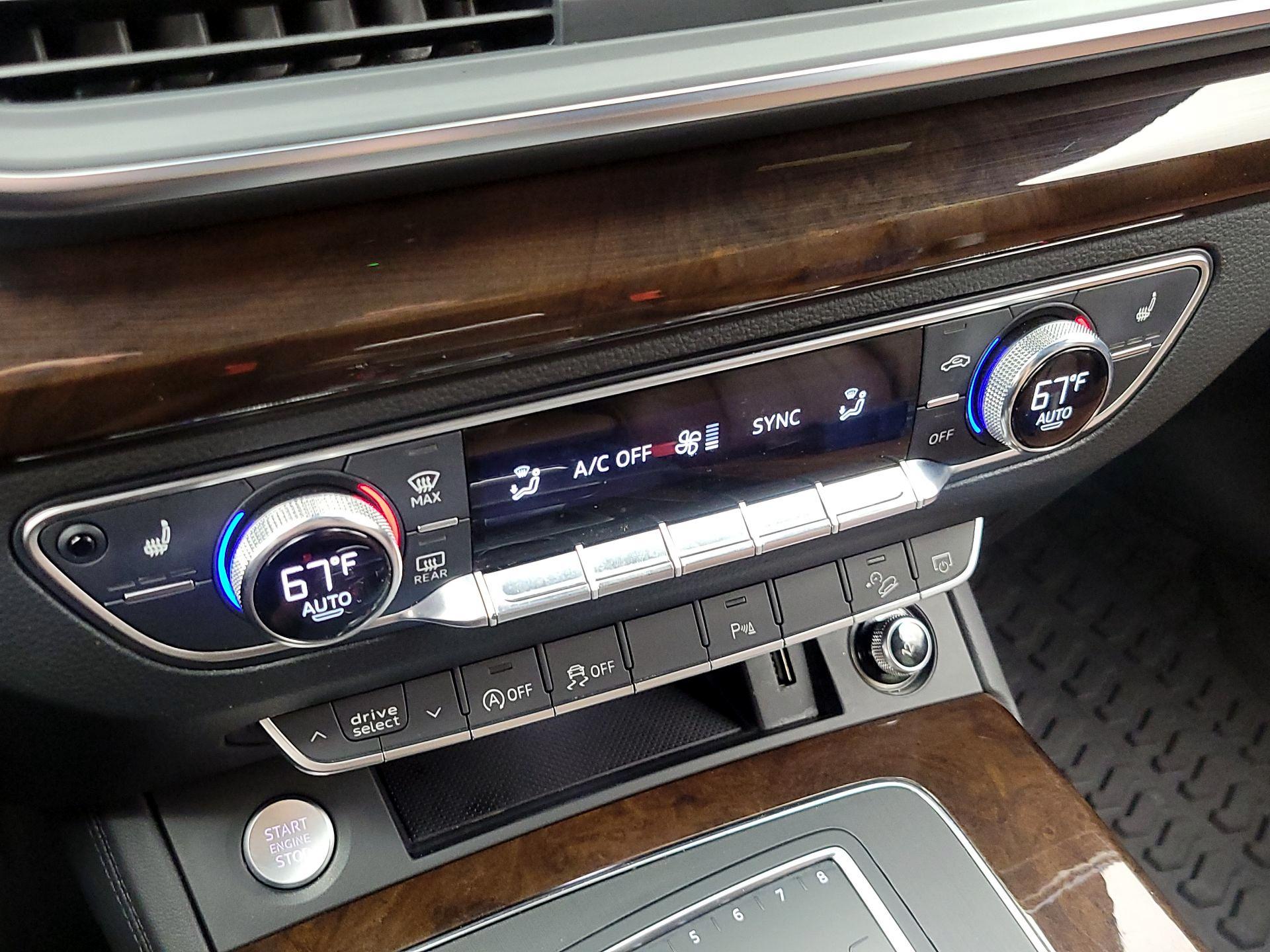 Thumbnail: 2020 Audi Q5 - 17