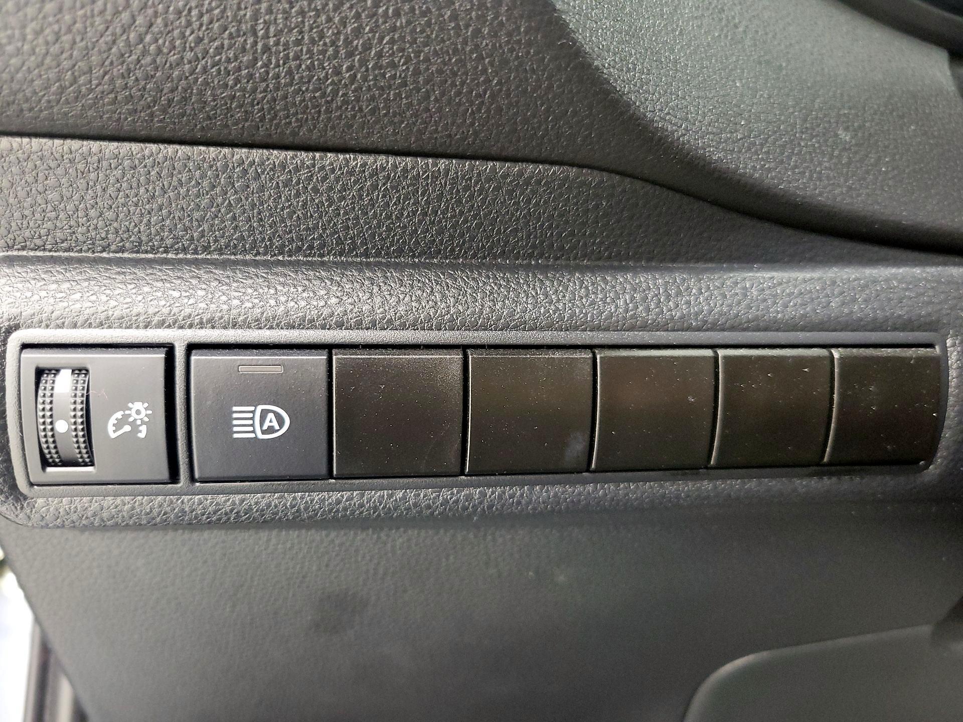 Thumbnail: 2024 Toyota Corolla - 13