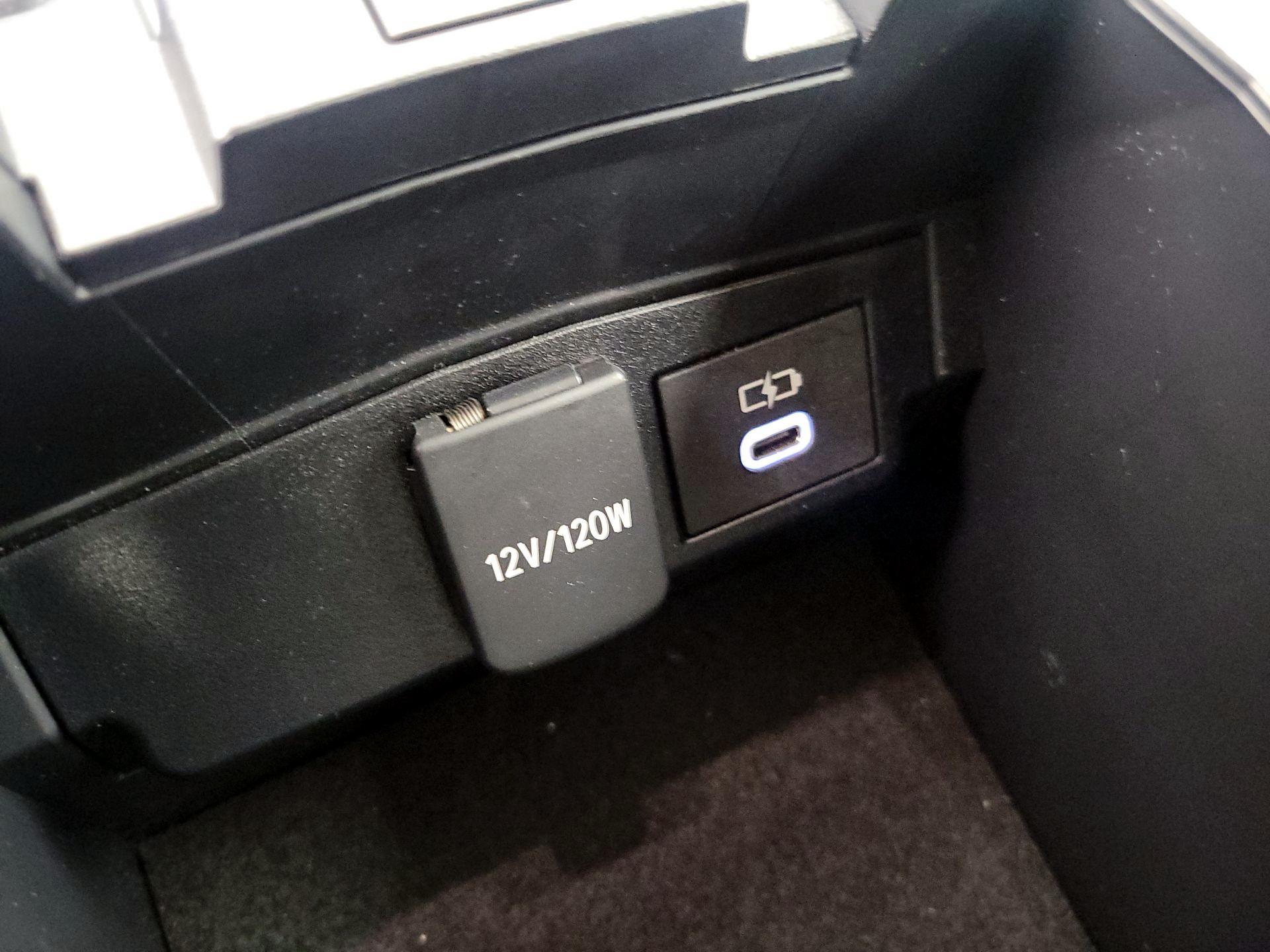 Thumbnail: 2024 Toyota Corolla - 18