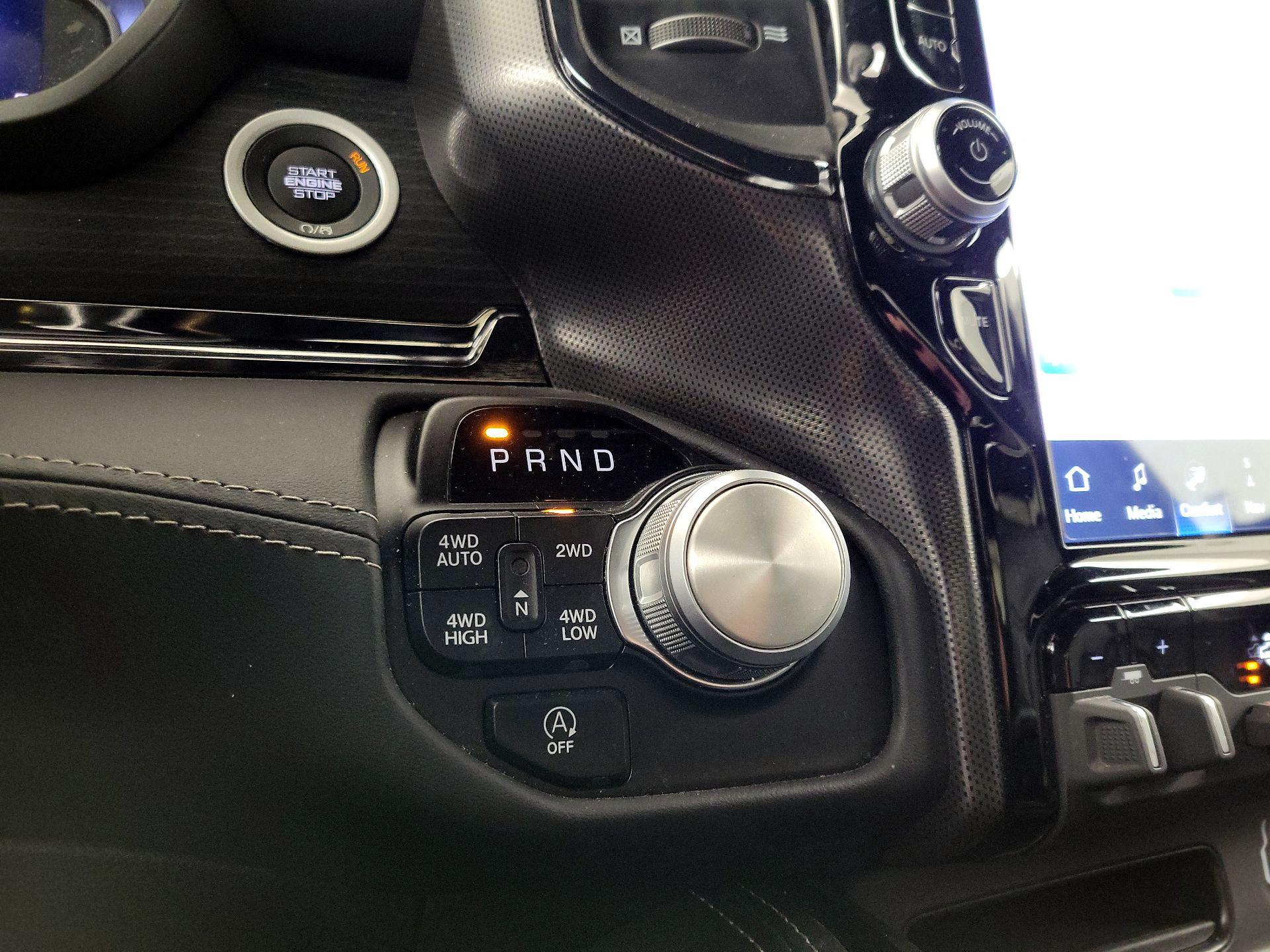 Thumbnail: 2024 RAM 1500 - 18