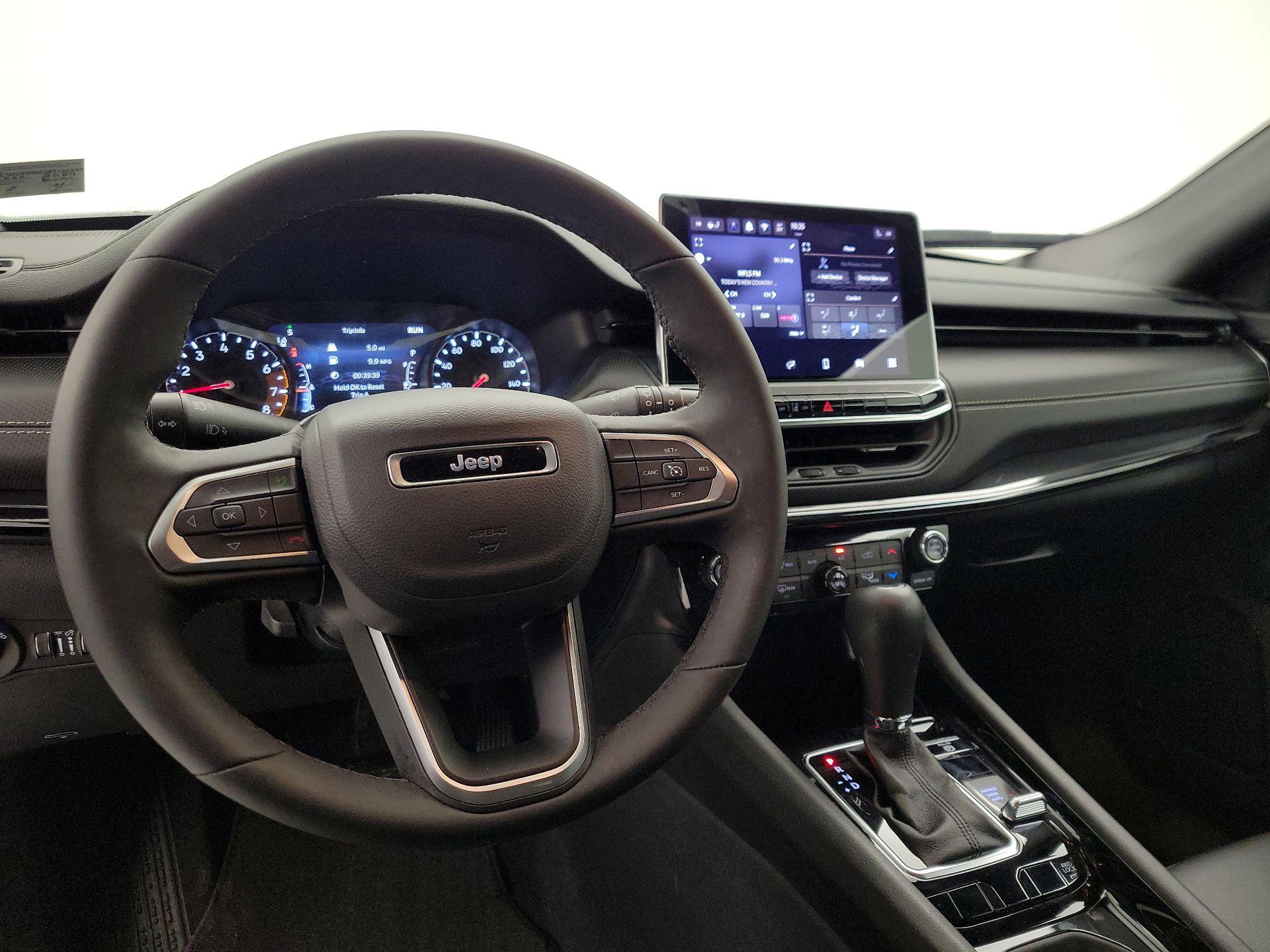 Thumbnail: 2024 Jeep Compass - 9