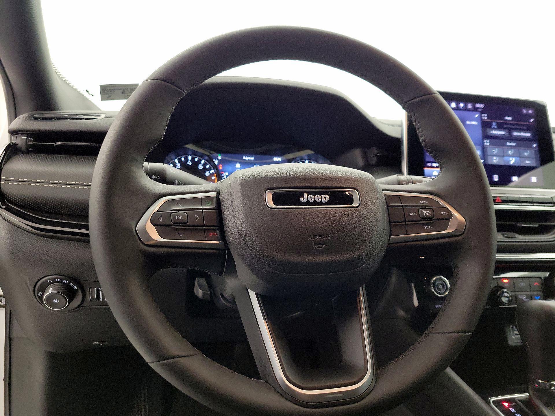 Thumbnail: 2024 Jeep Compass - 10