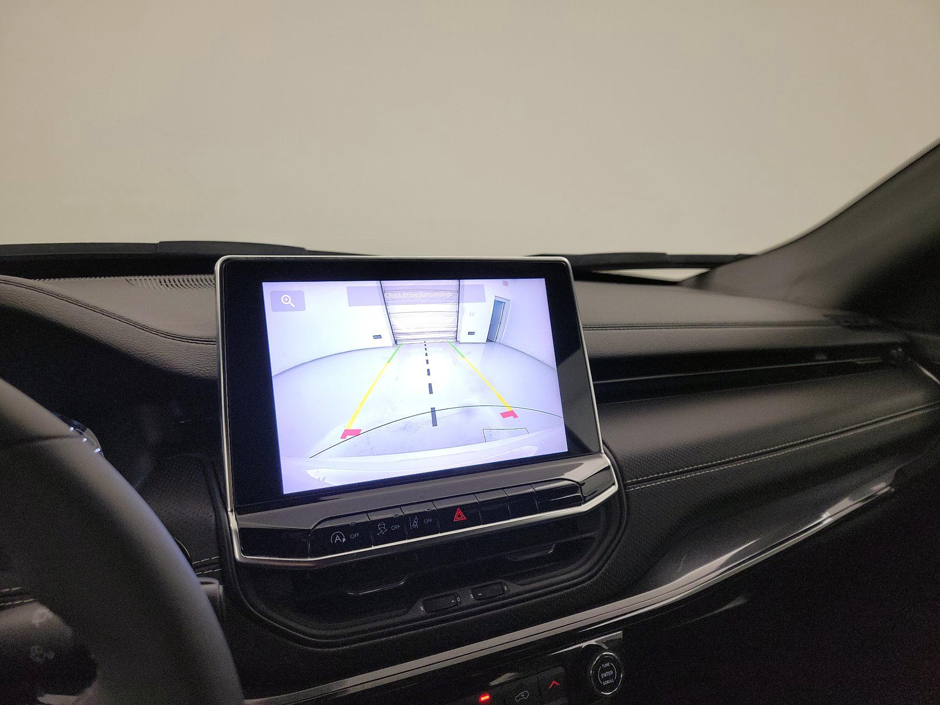 Thumbnail: 2024 Jeep Compass - 14