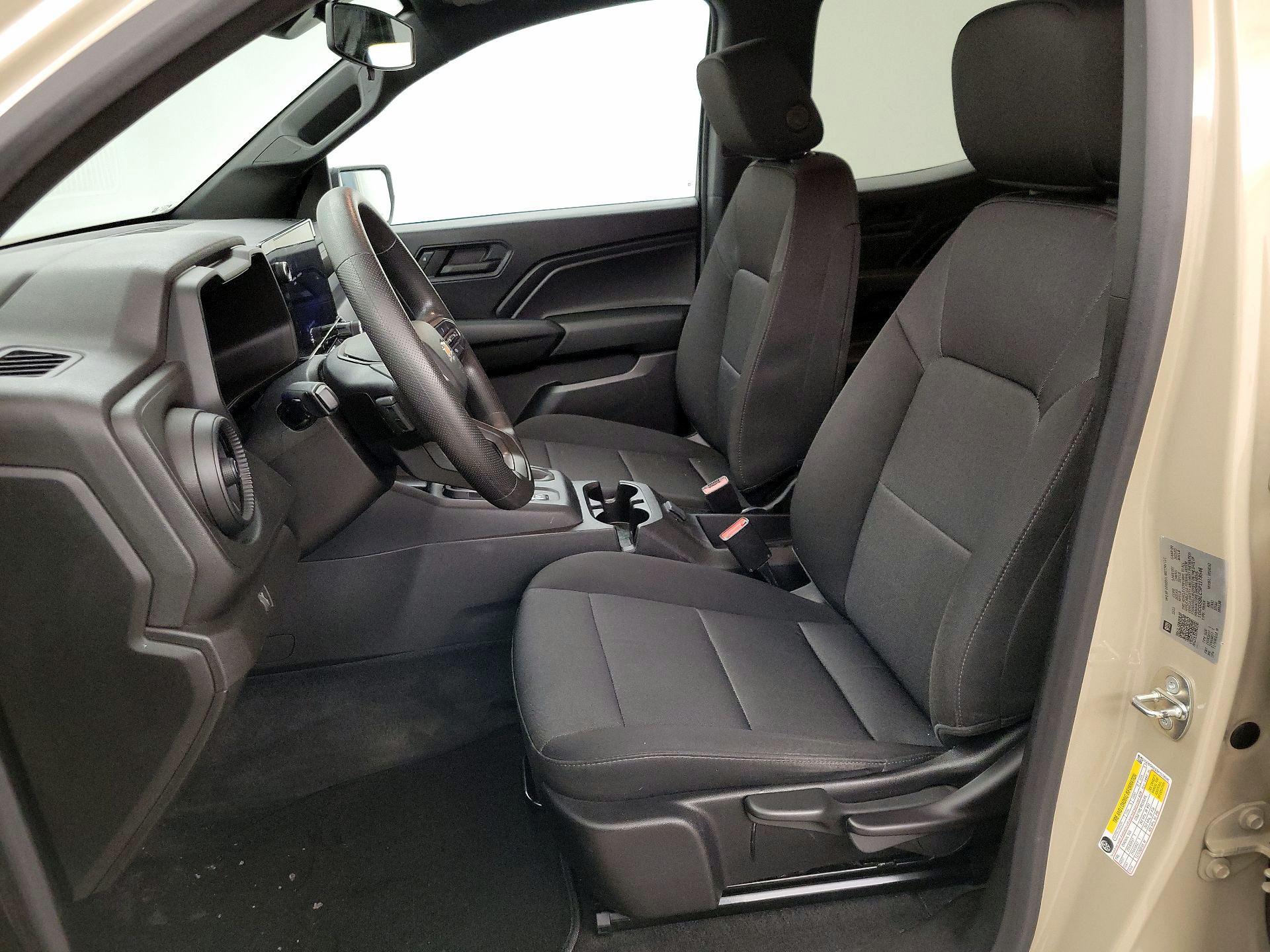 Thumbnail: 2023 Chevrolet Colorado - 11