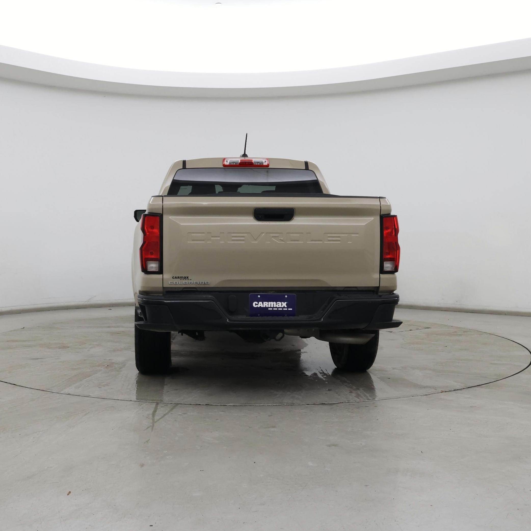 Thumbnail: 2023 Chevrolet Colorado - 6