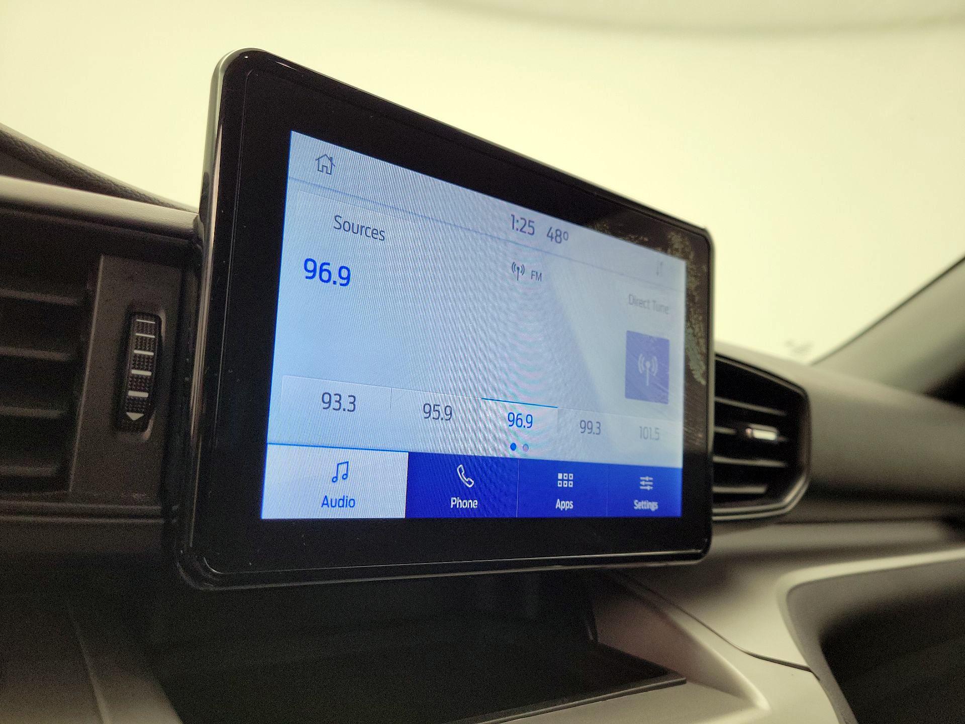 Thumbnail: 2022 Ford Explorer - 15