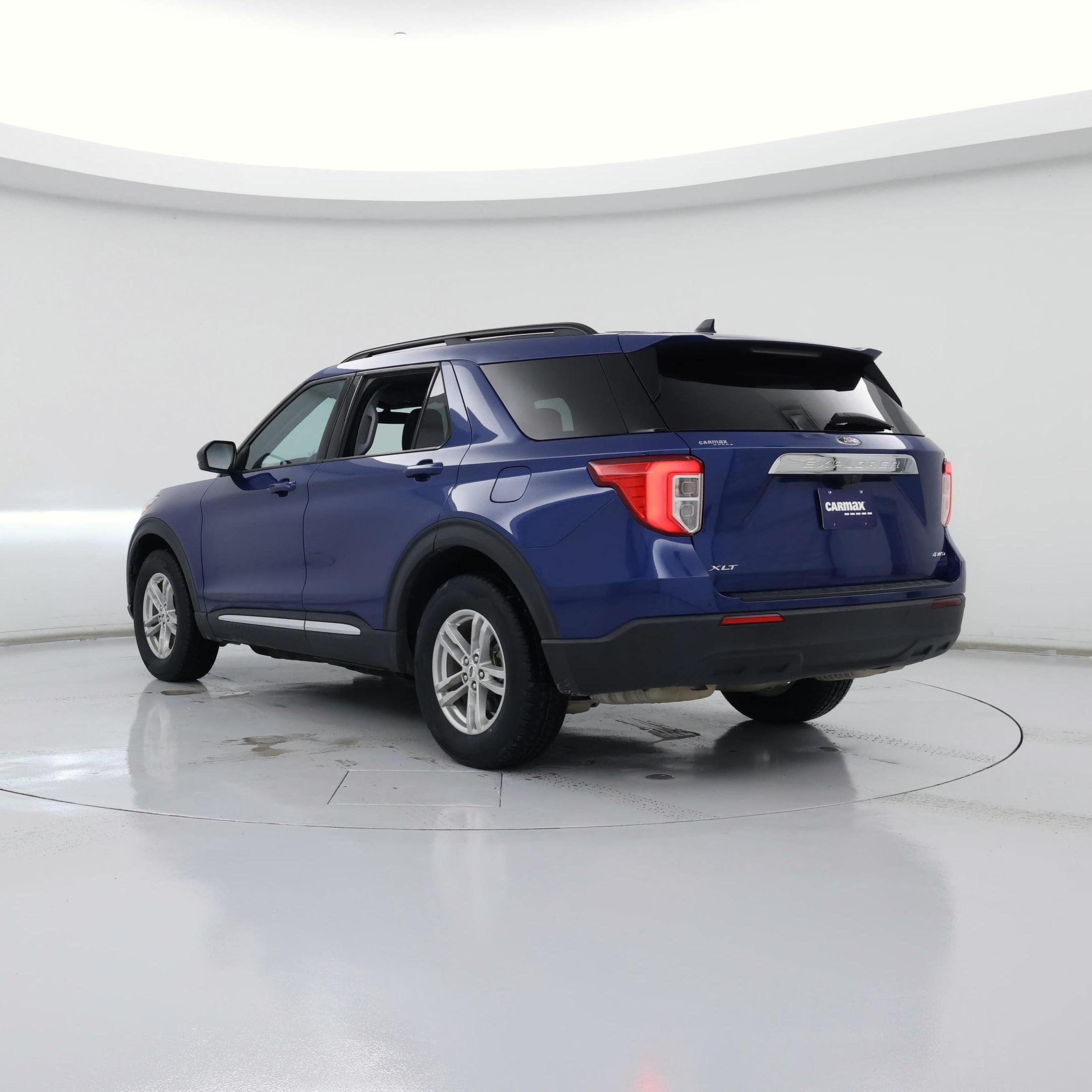 Thumbnail: 2022 Ford Explorer - 2